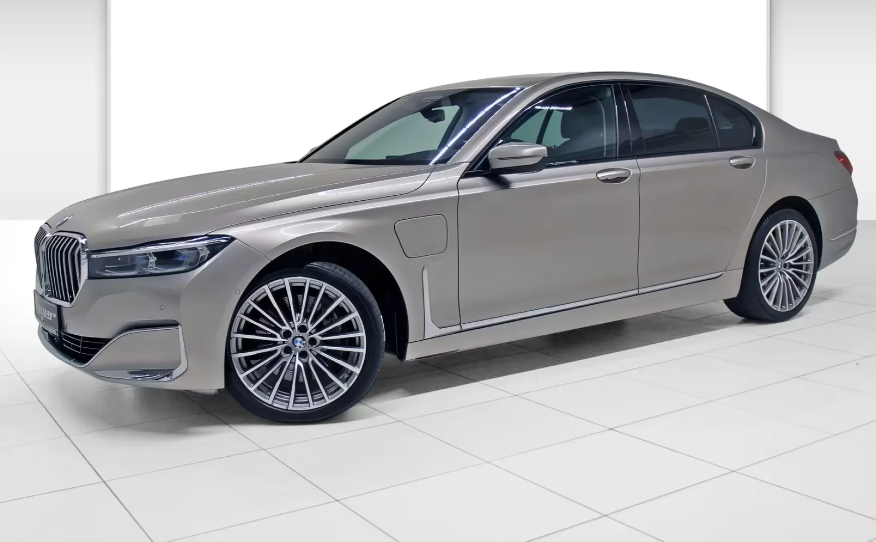 BMW 745