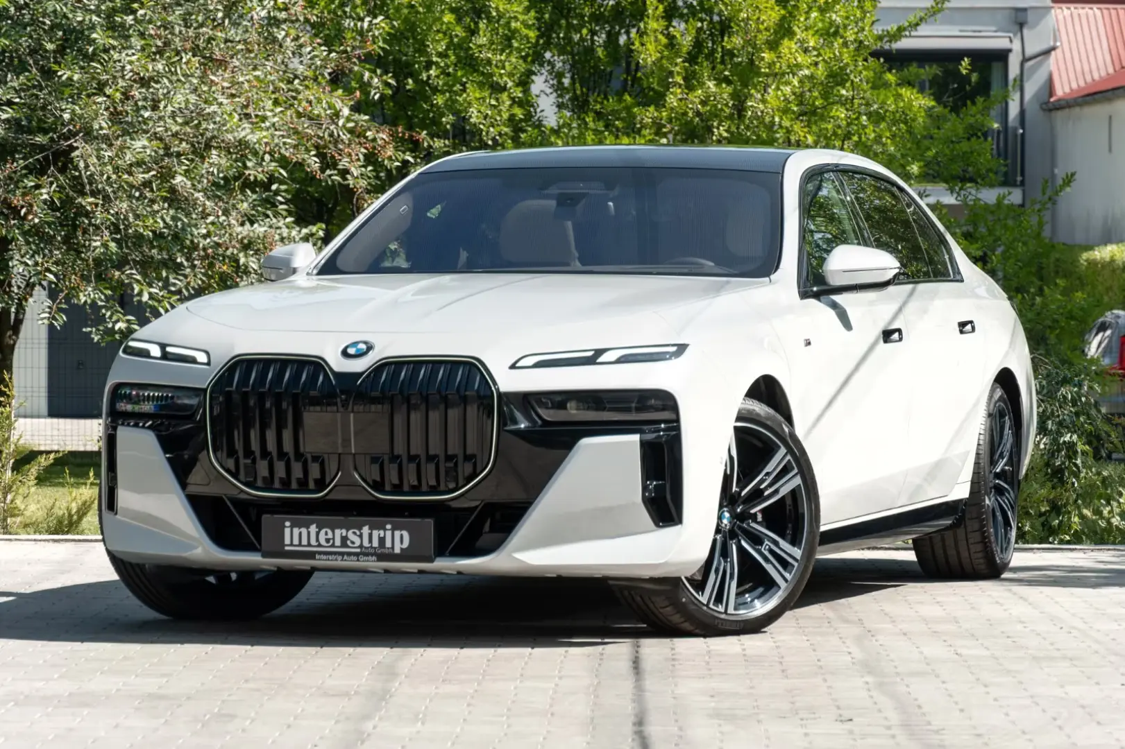 BMW 740