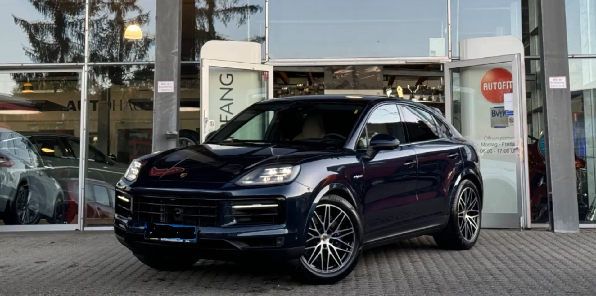 Porsche Cayenne Coupe E-Hybrid 2024 21 LUFTF