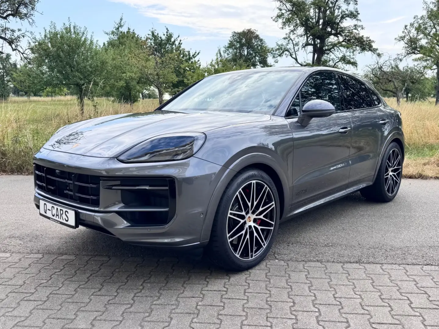 Porsche Cayenne Coupe GTS 22 punte spate direcție