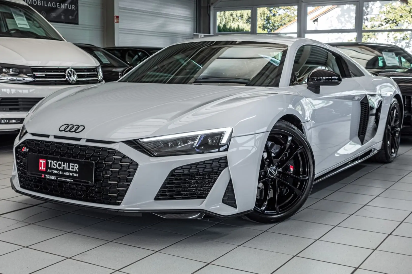 Audi R8