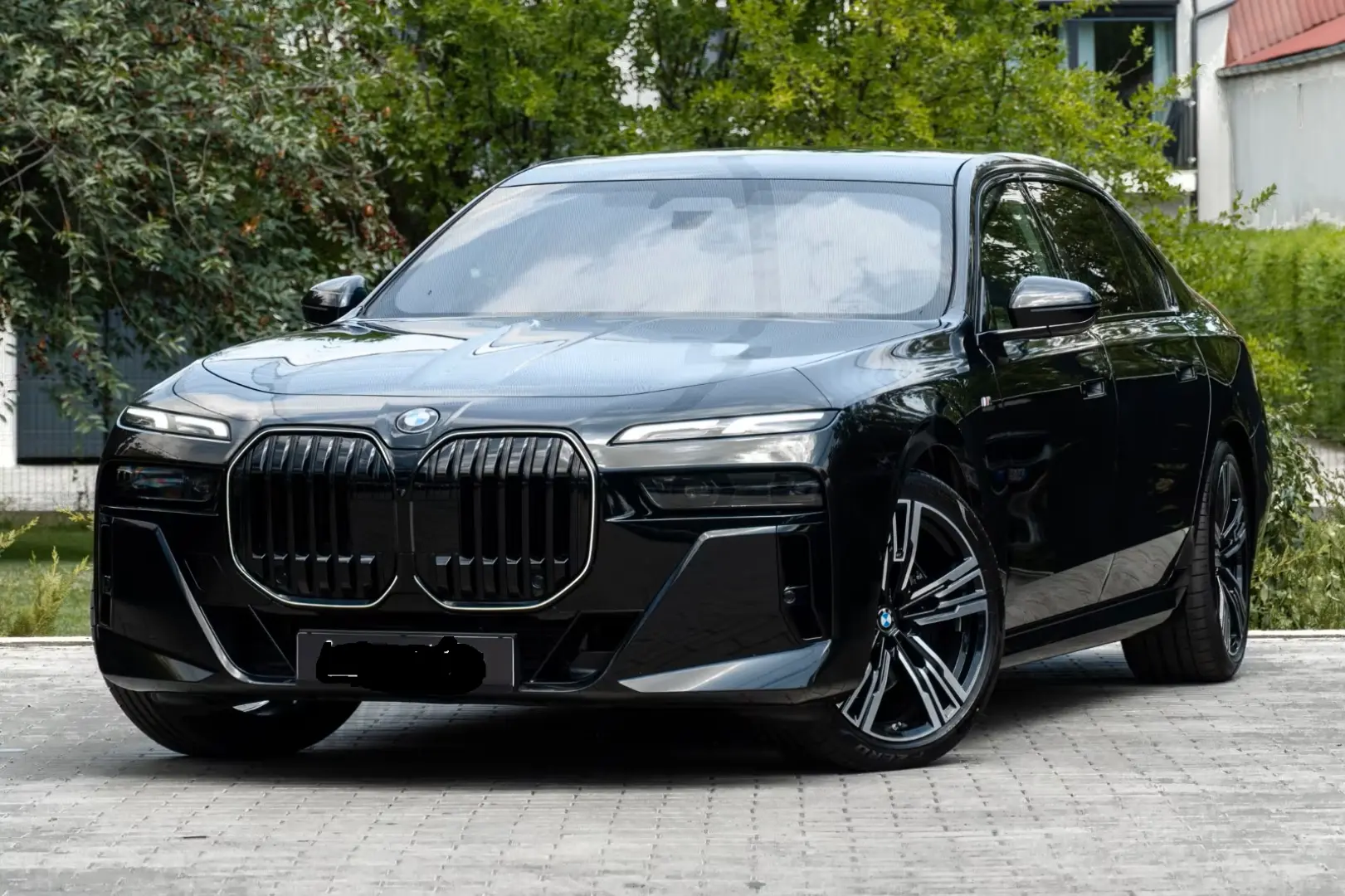 BMW 740