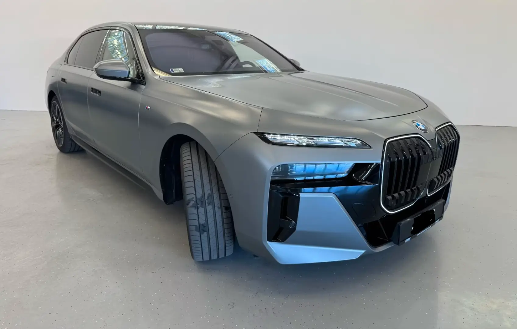 BMW 740