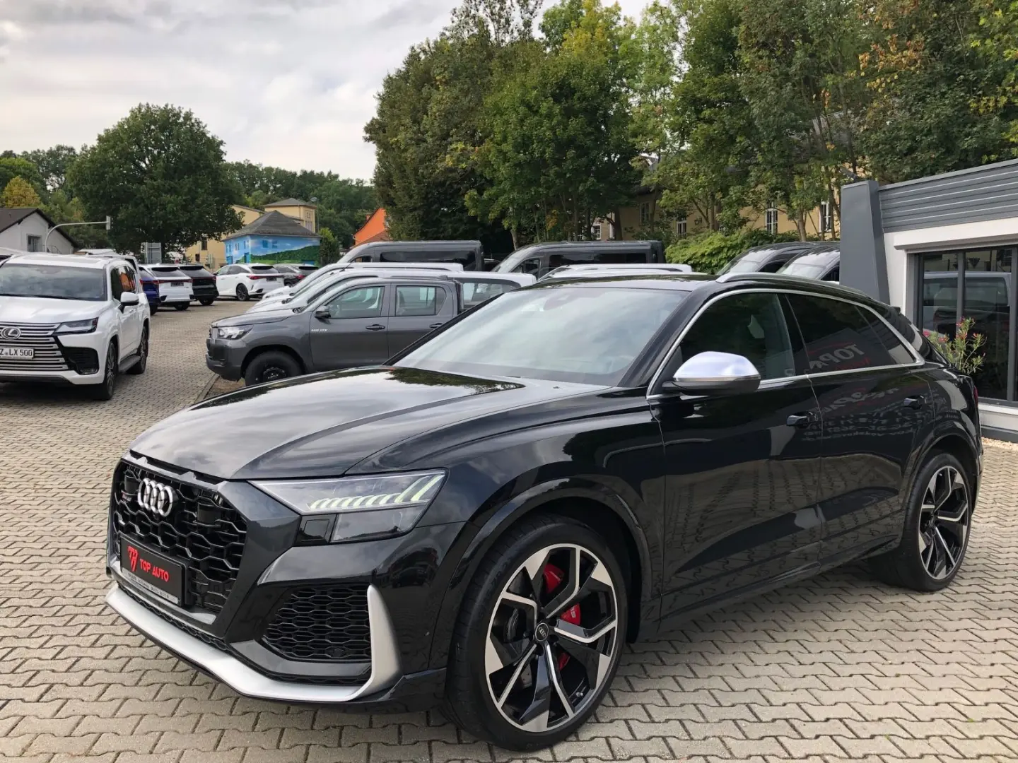 Audi Rsq8