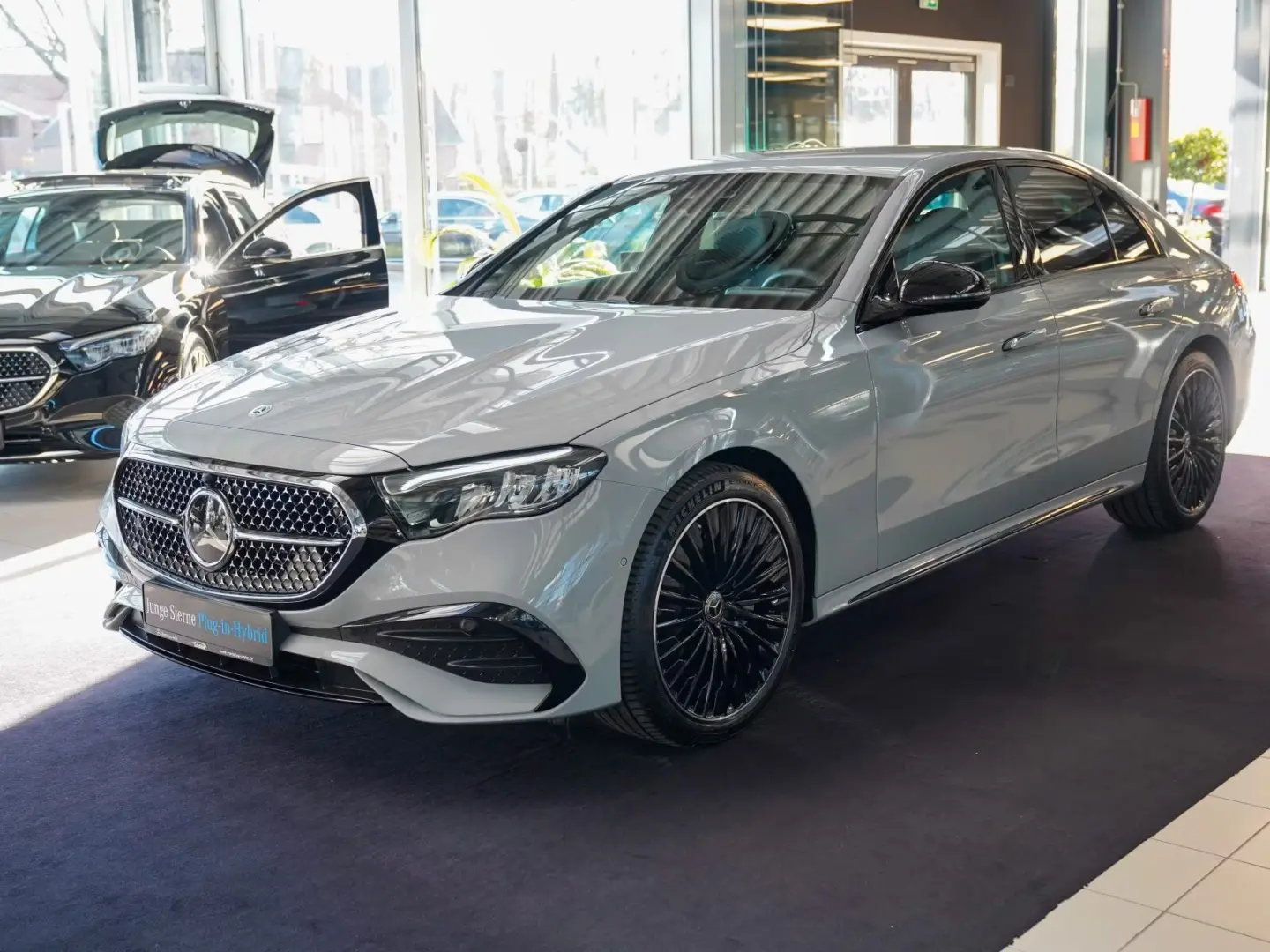 Mercedes-Benz E 300
