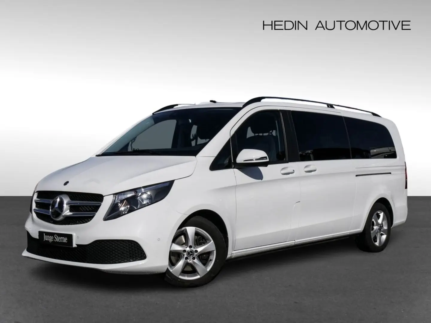 Mercedes-Benz V 220
