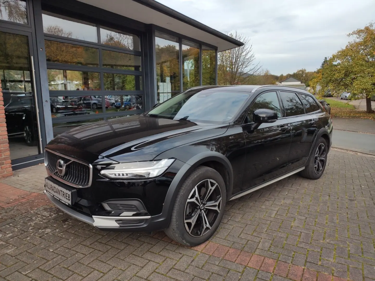 Volvo V90 Cross Country