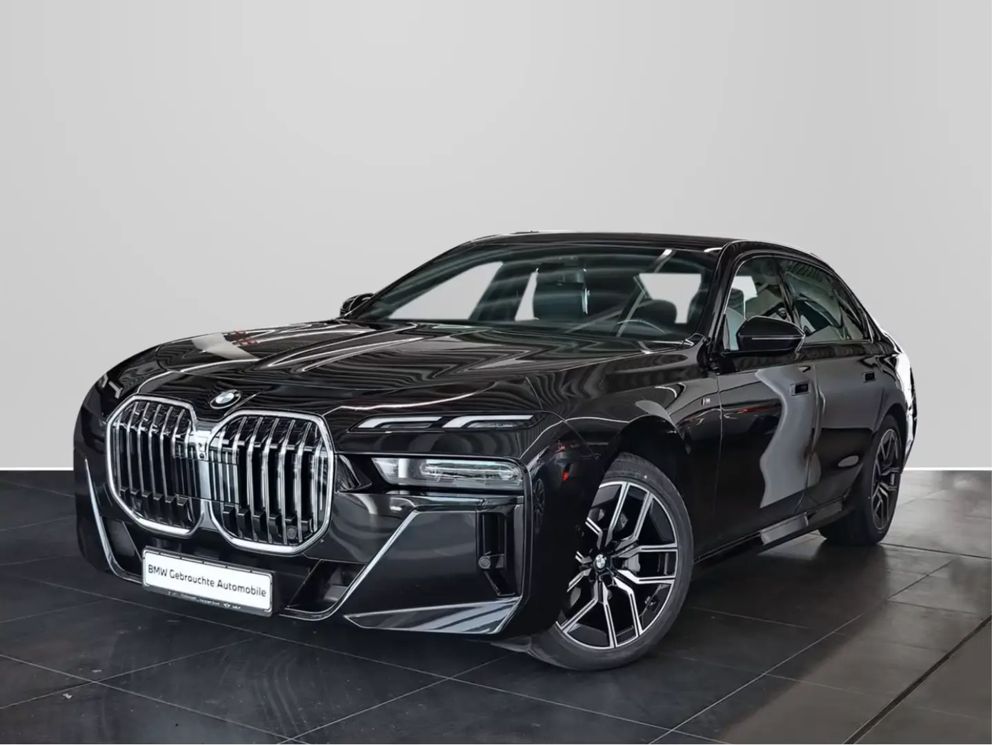 BMW 740