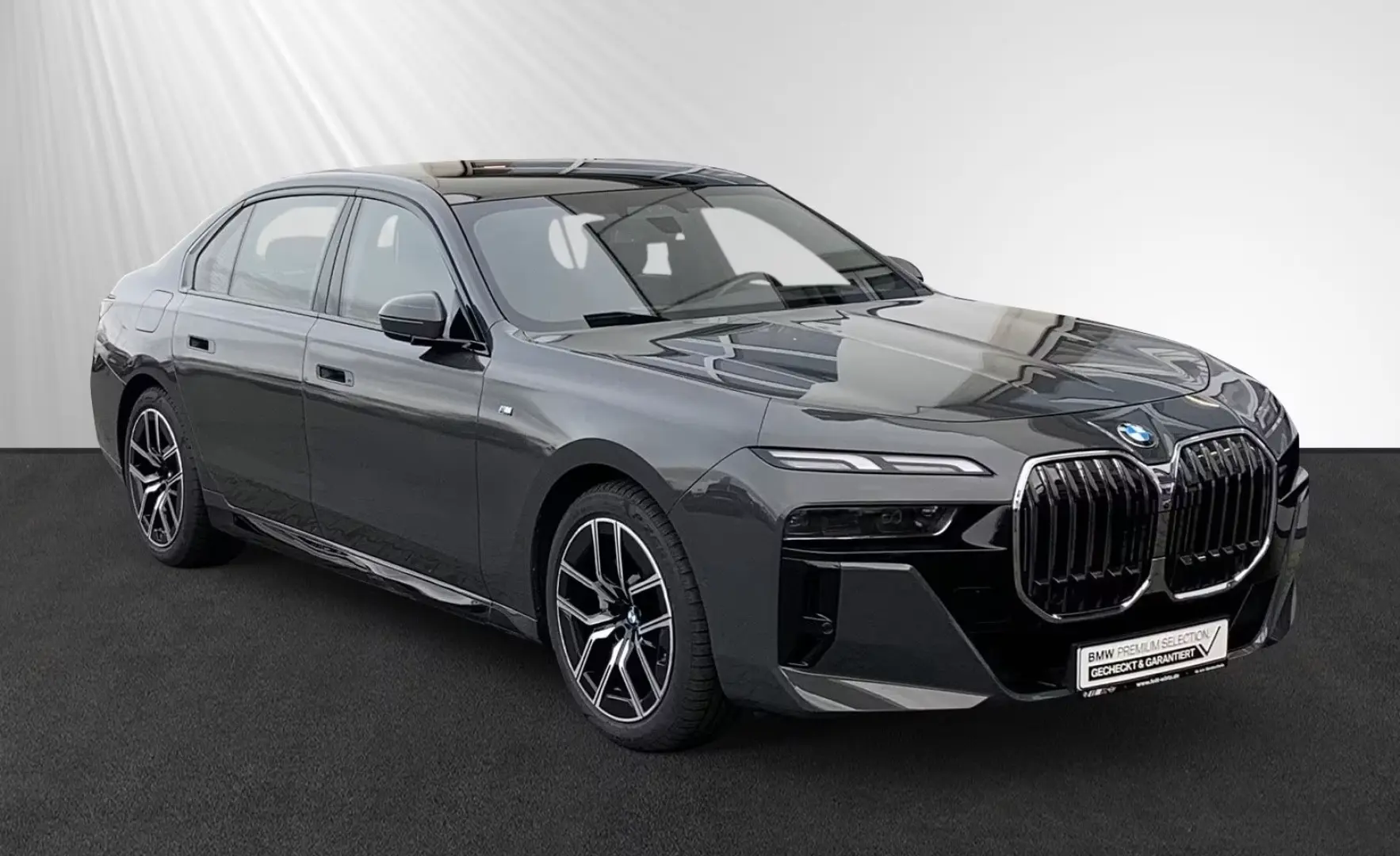 BMW 740