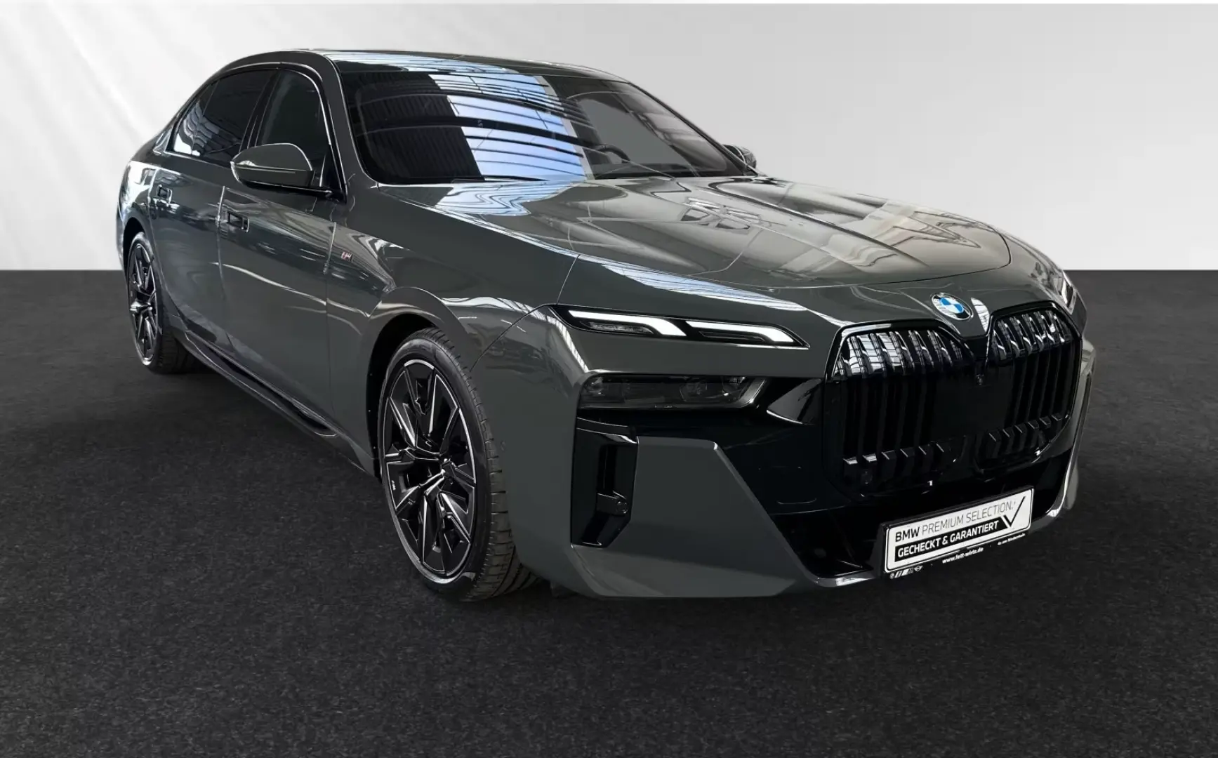 BMW 740