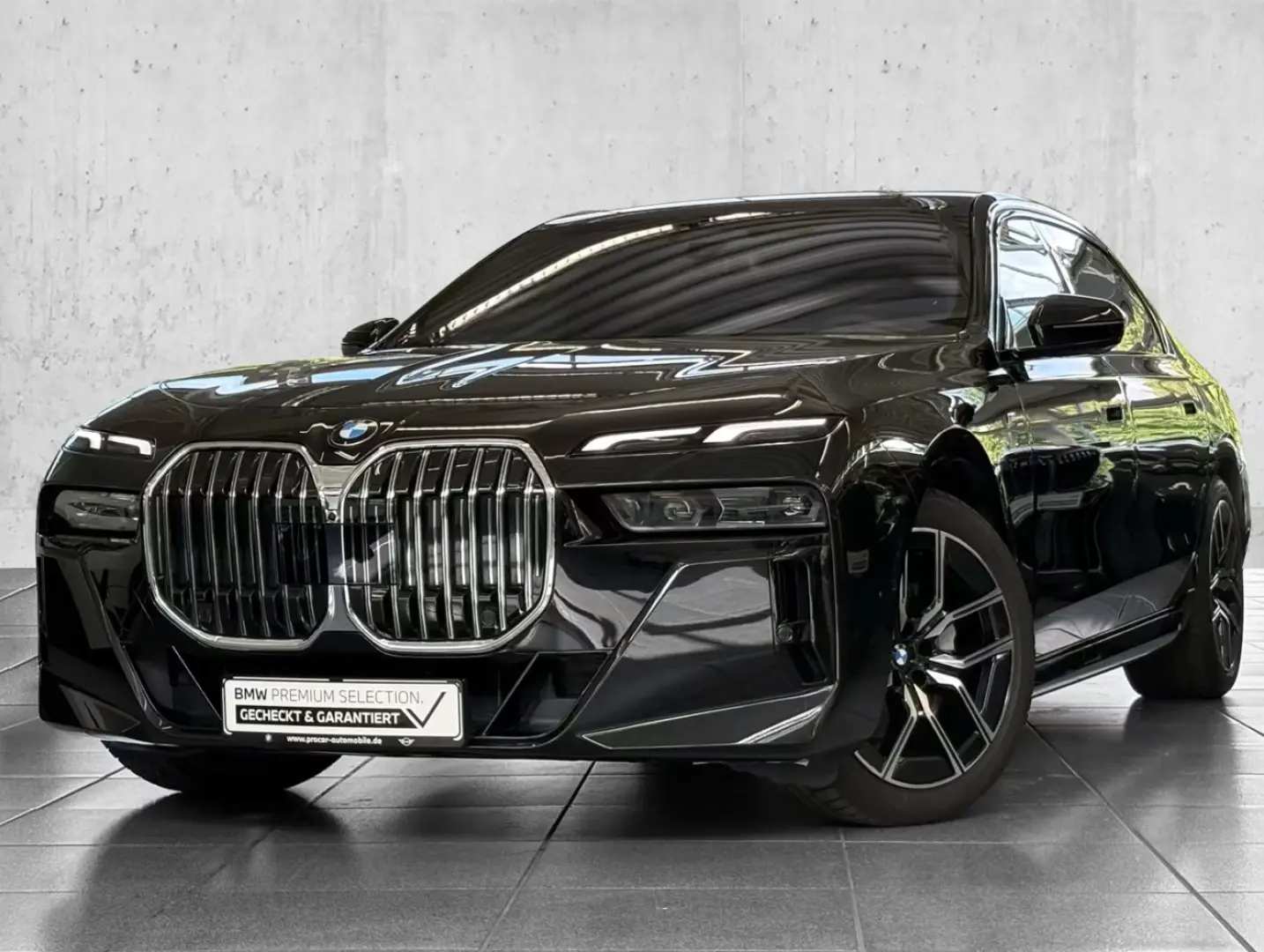 BMW 740