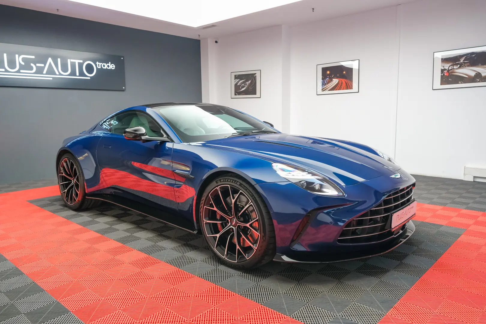 Aston Martin V8 Vantage