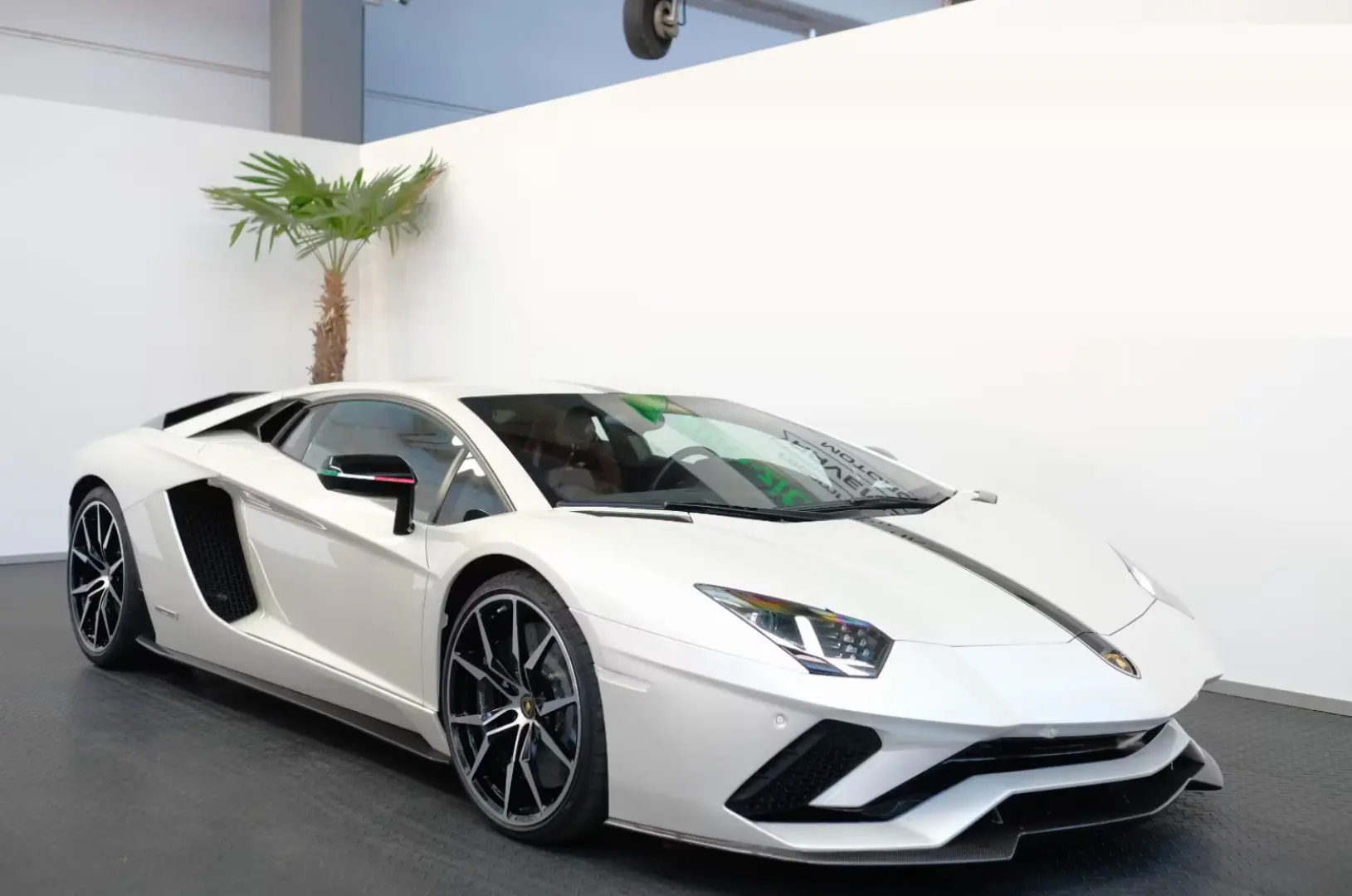 Lamborghini Aventador
