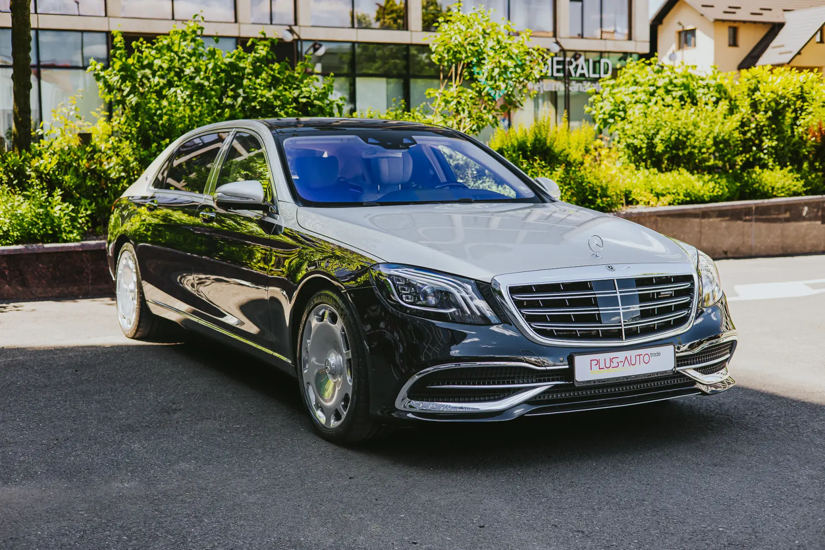 Mercedes-Benz S 560