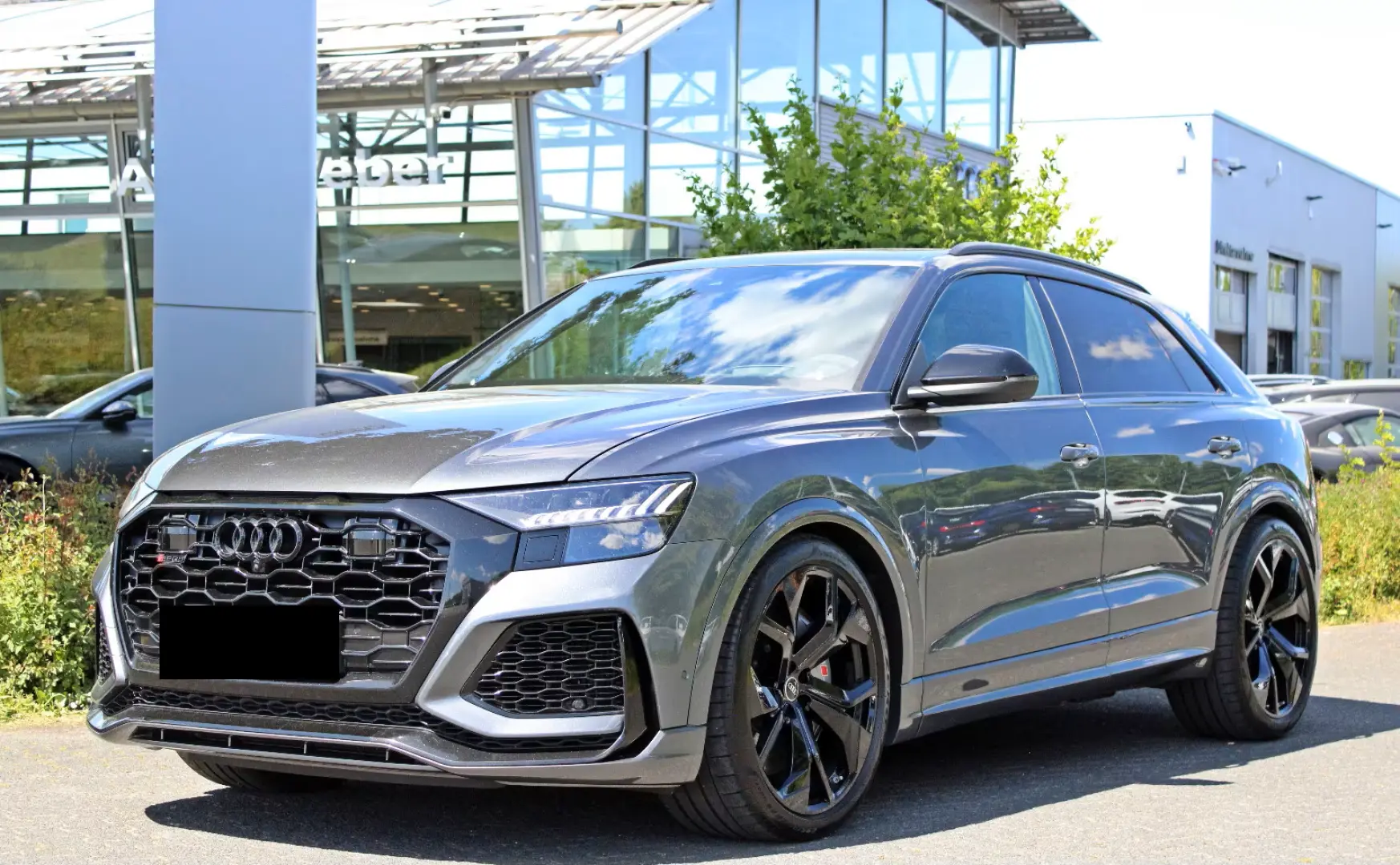 Audi Rsq8
