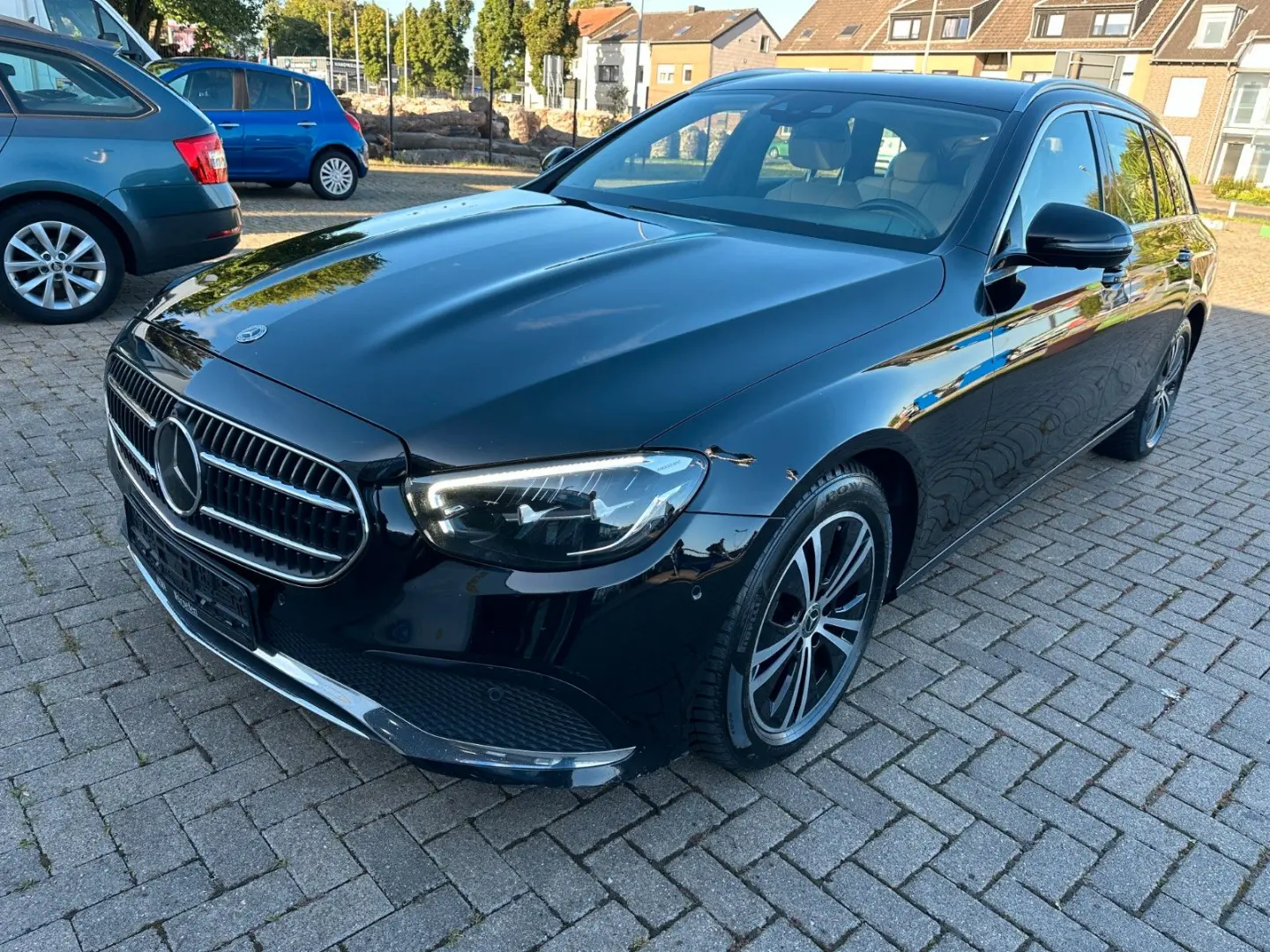 Mercedes-Benz E 220