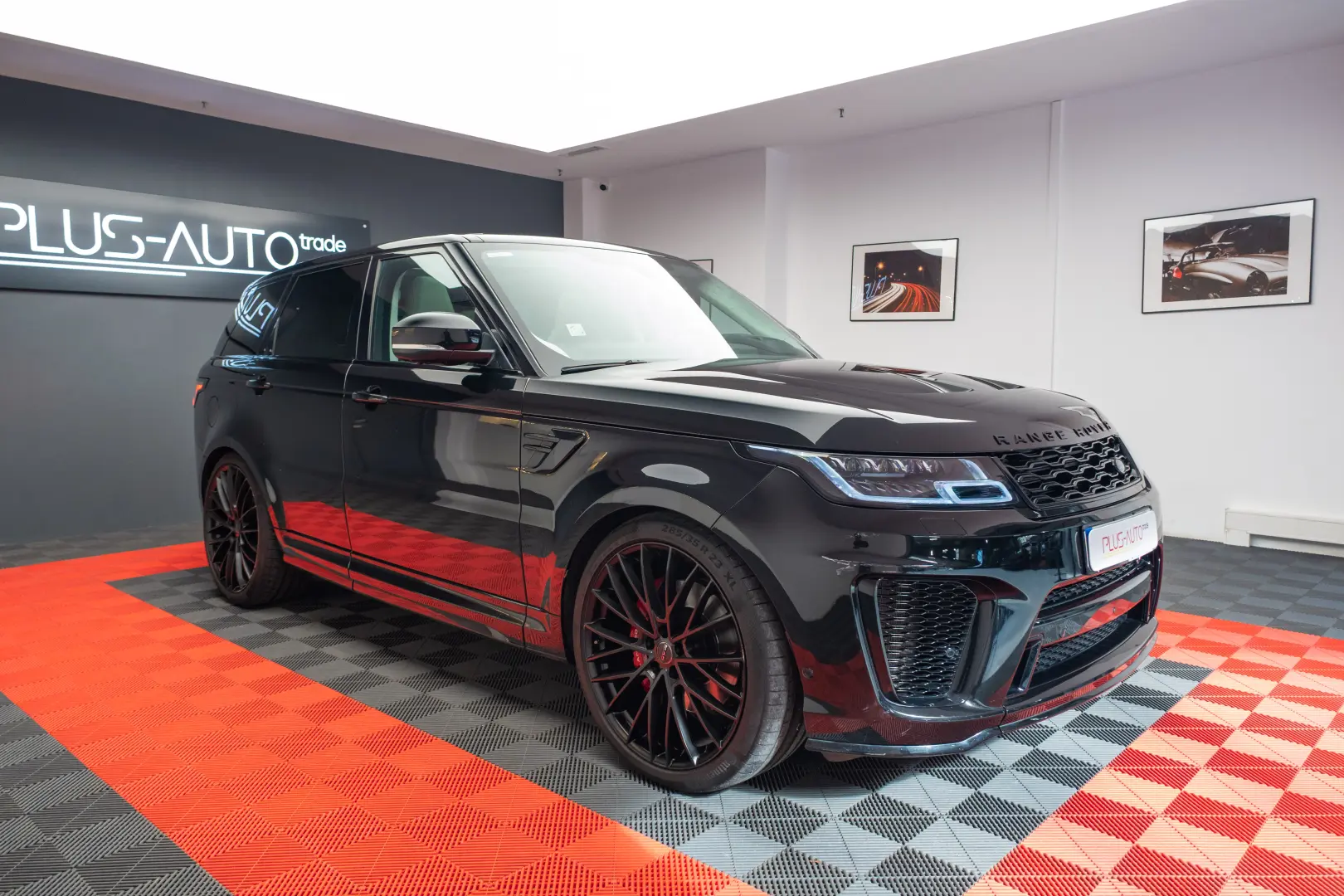 Land Rover Range Rover 5.0 V8 Supercharged SVR Dynamic
