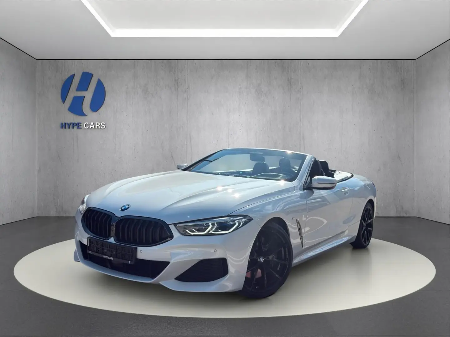 BMW 840