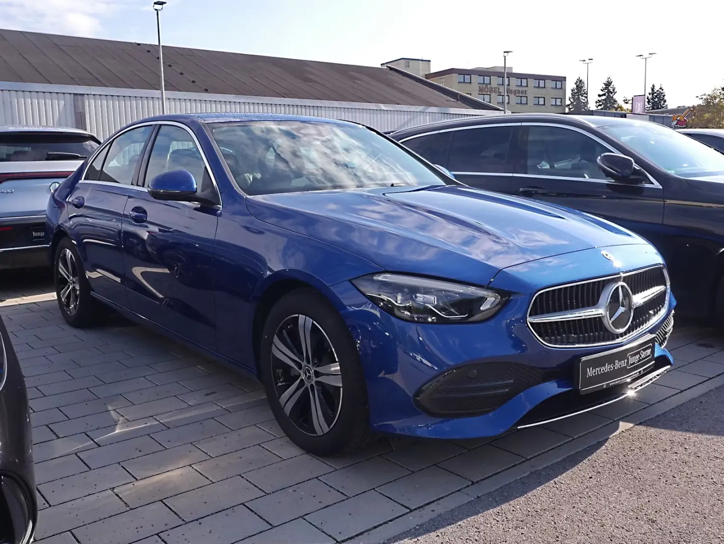 Mercedes-Benz C 180 Limuzină AVANTGARDE 360 AHK