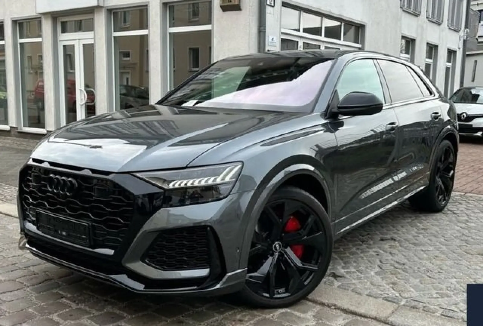 Audi Rsq8