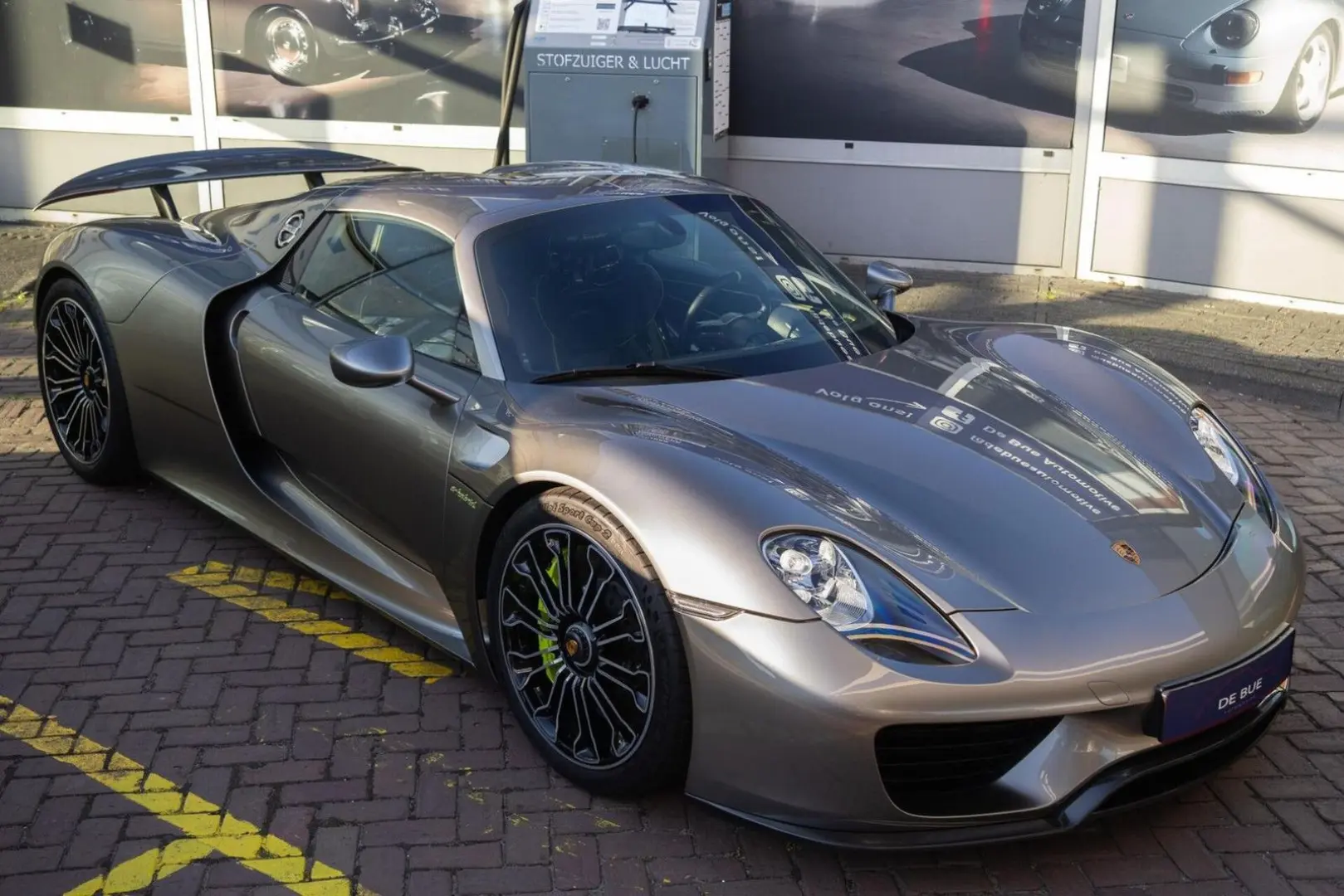 Porsche 918