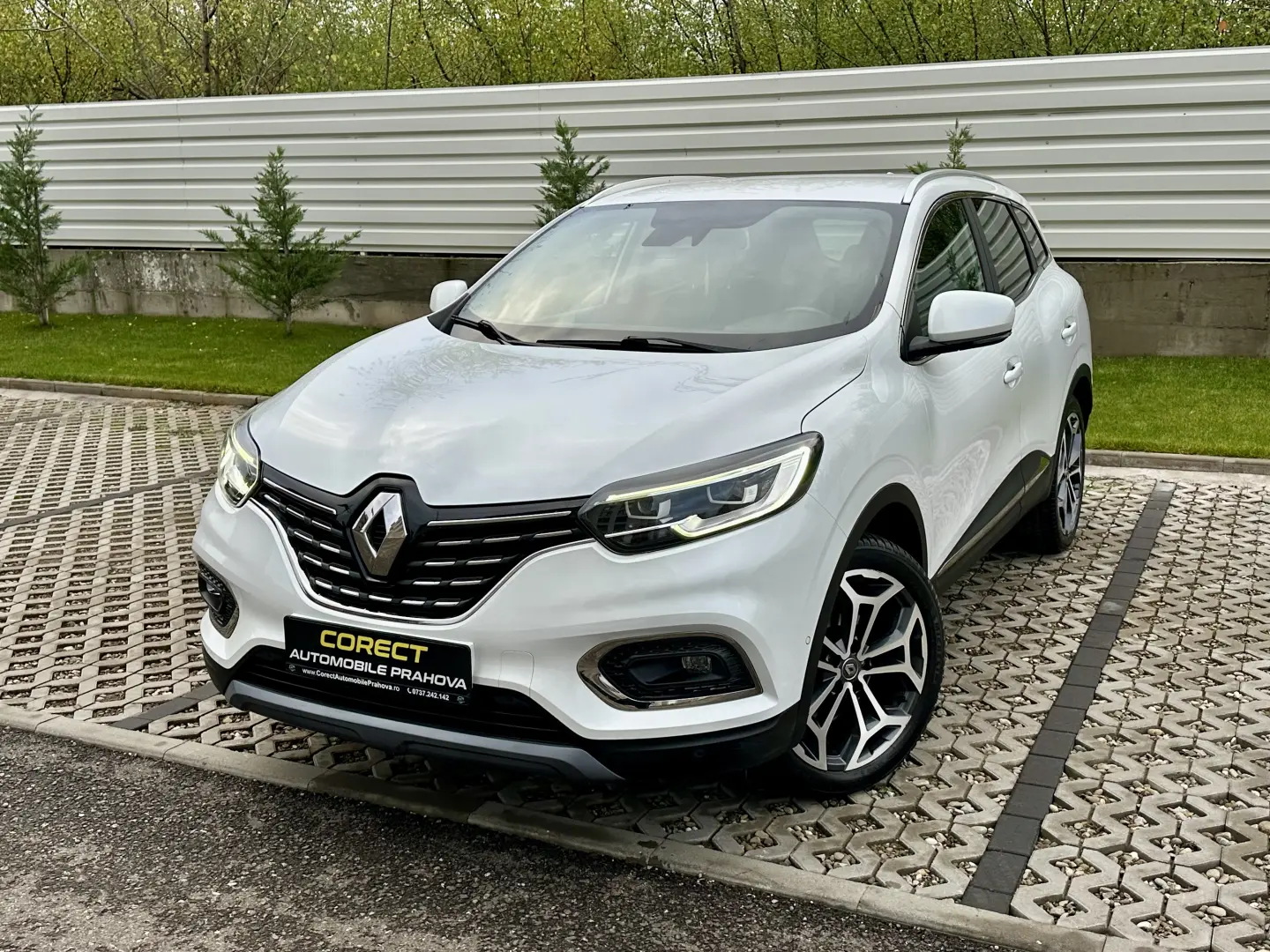 Renault Kadjar carlig remorcare 133.000 km garantie rate
