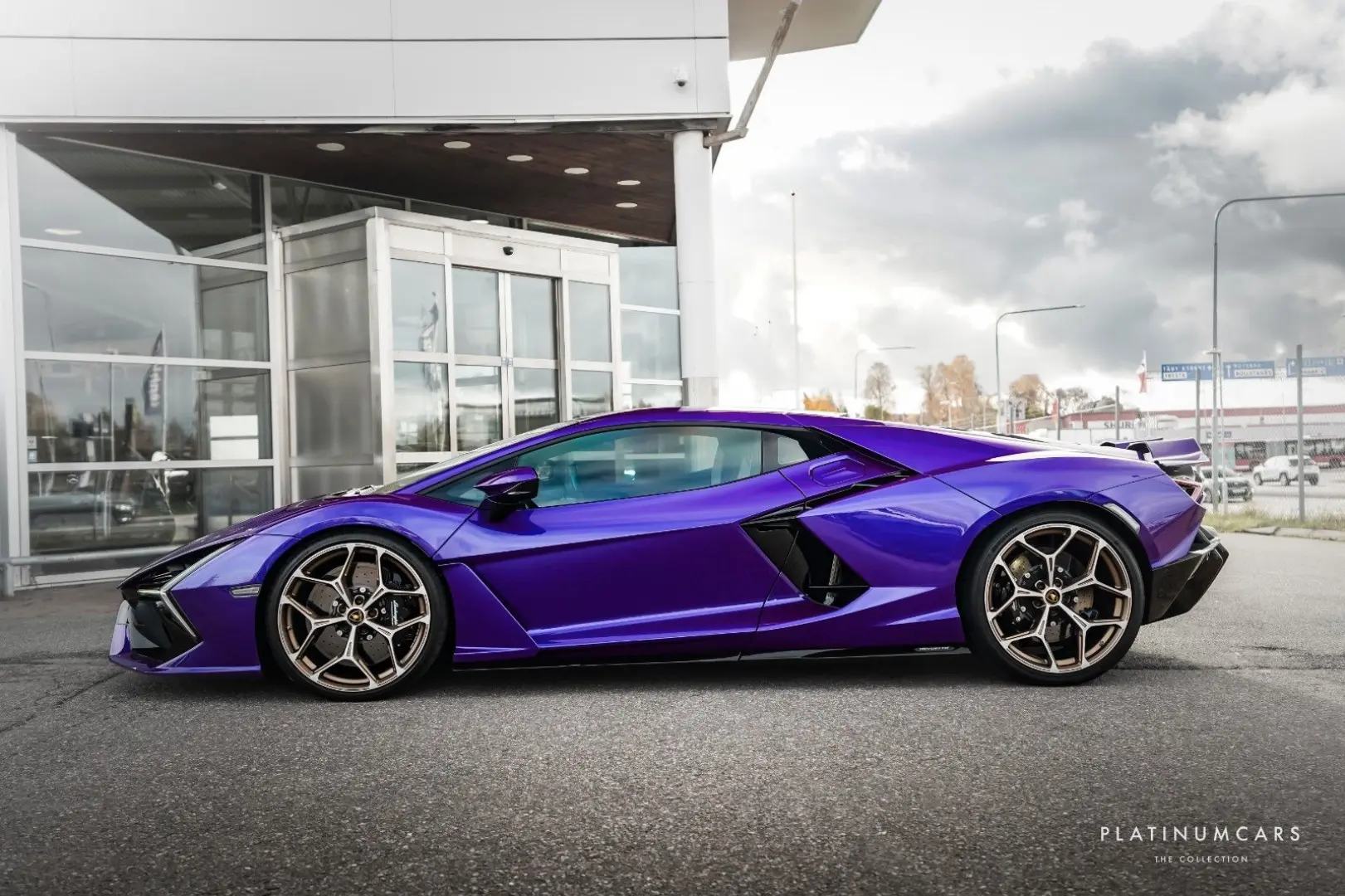Lamborghini Revuelto