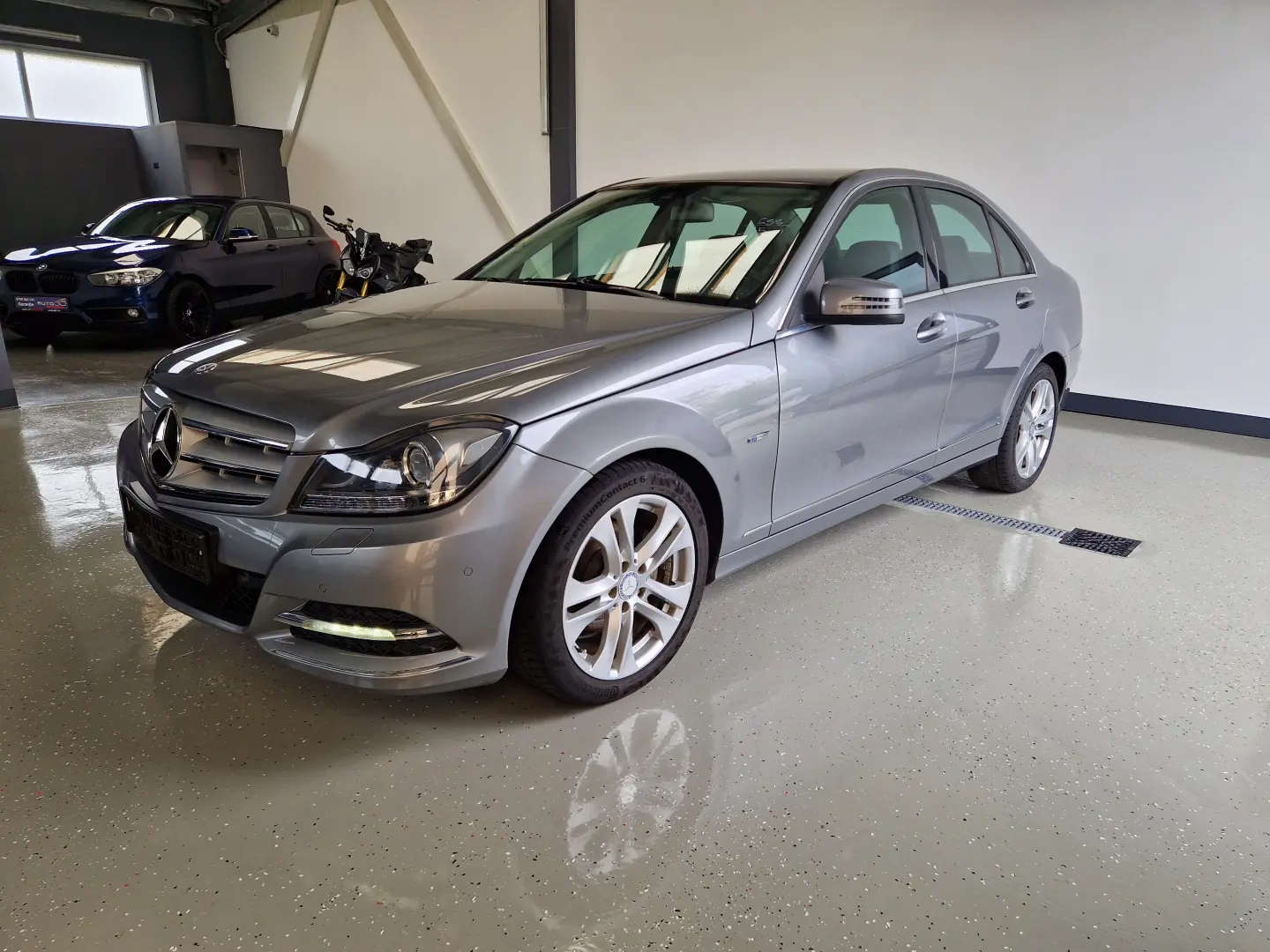Mercedes-Benz C 200