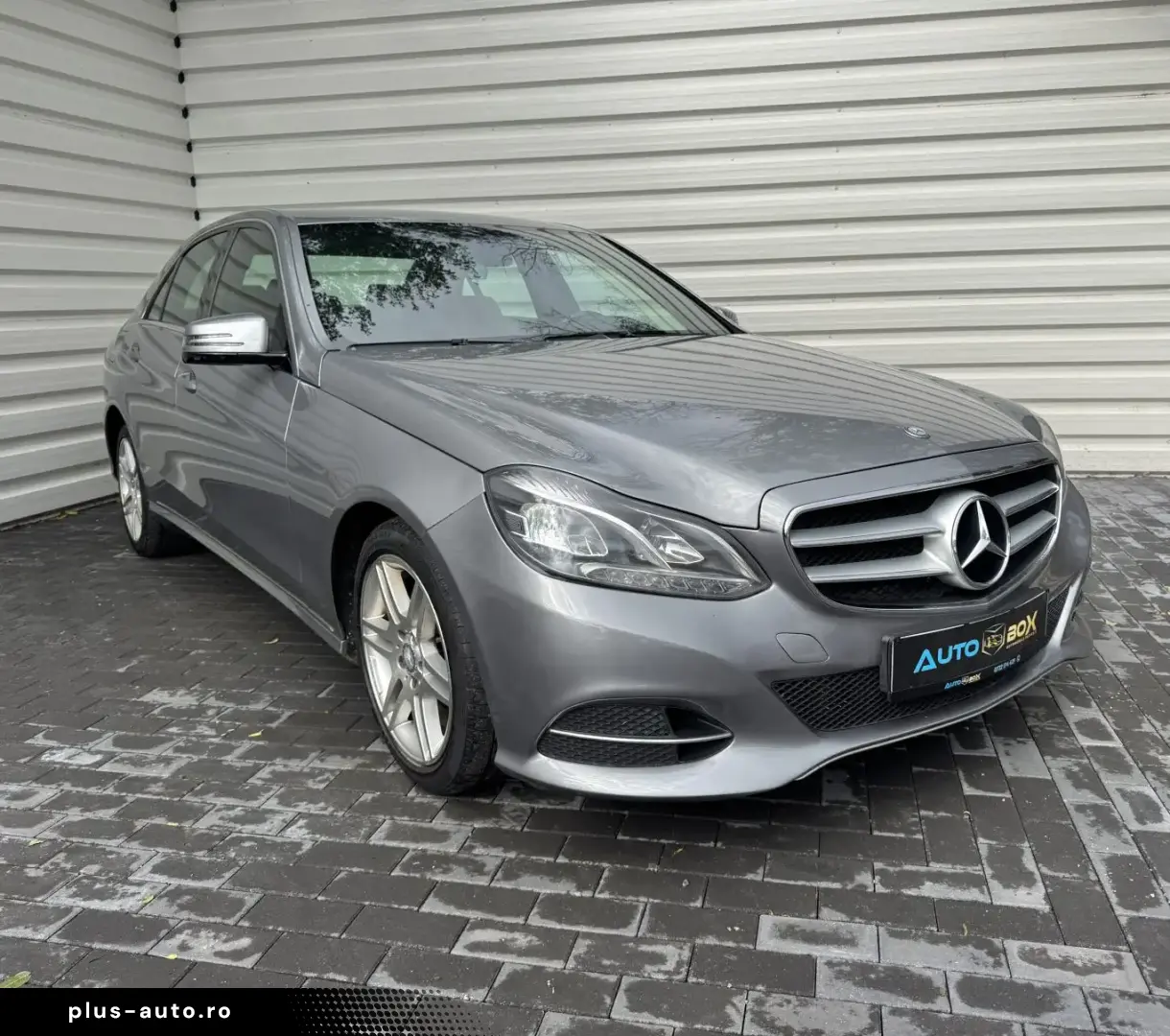 Mercedes-Benz E 220