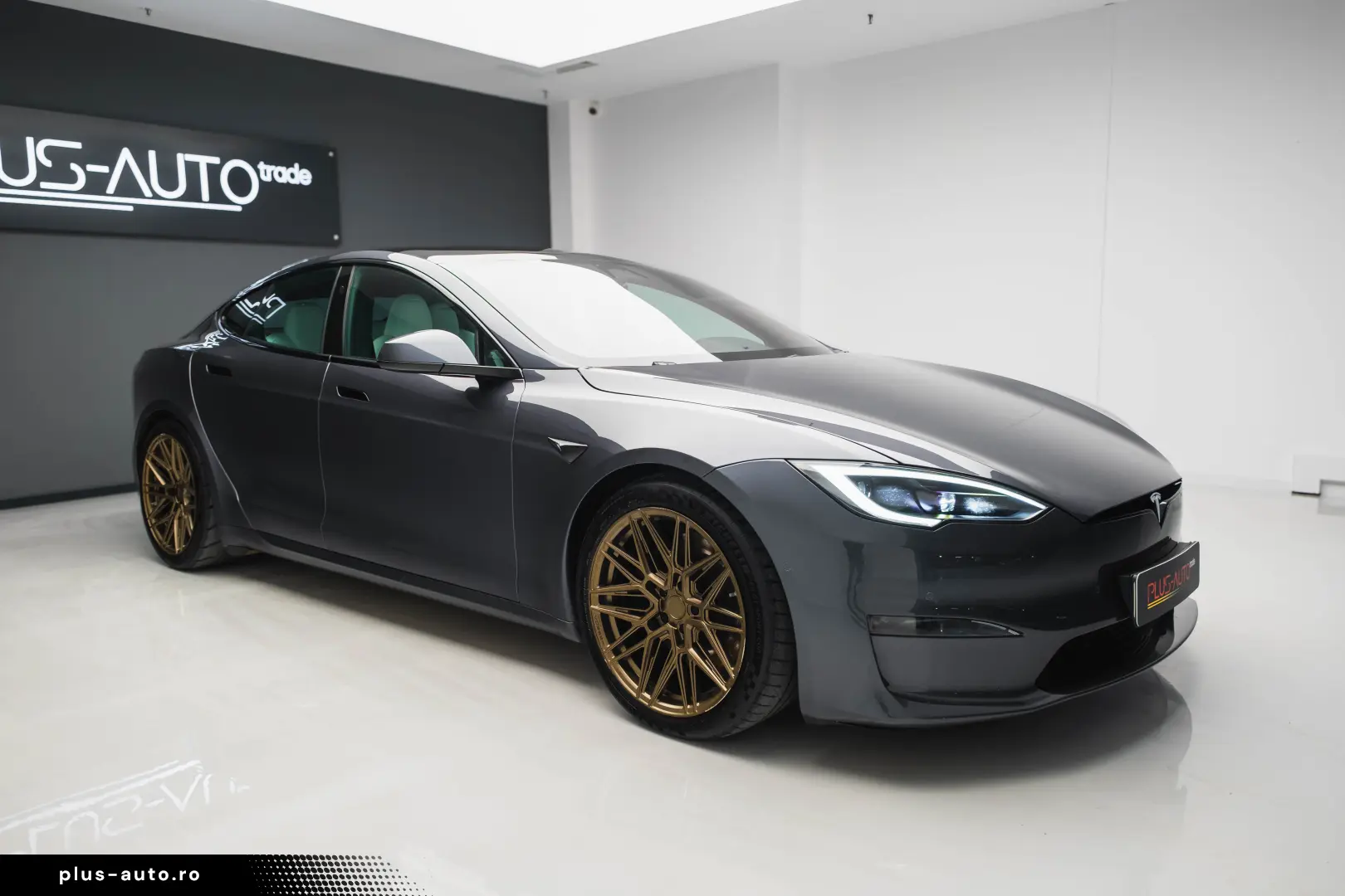 Tesla Model S