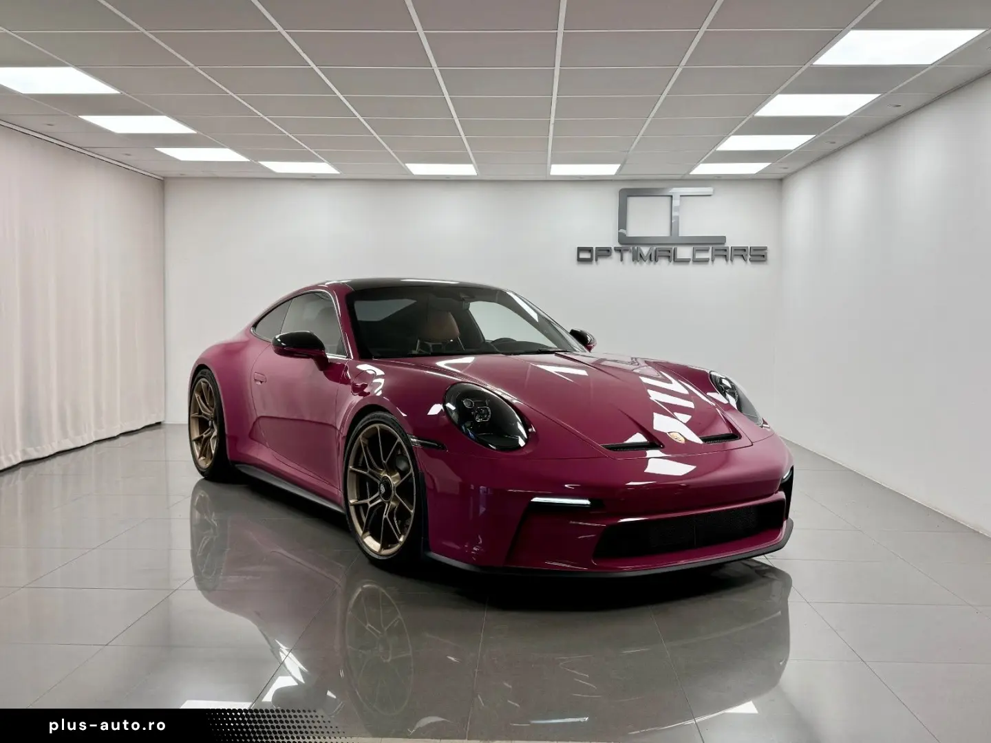 PORSCHE 992 GT3 Touring RUBY-STAR Carbon NP 179.992€