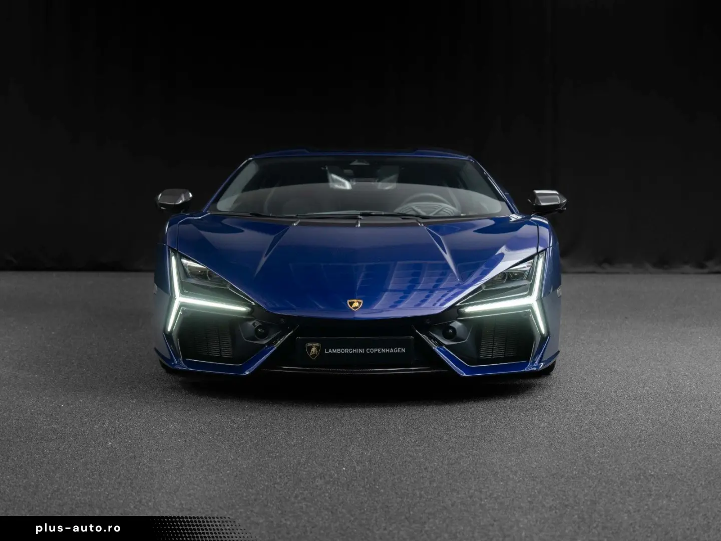 Lamborghini Revuelto