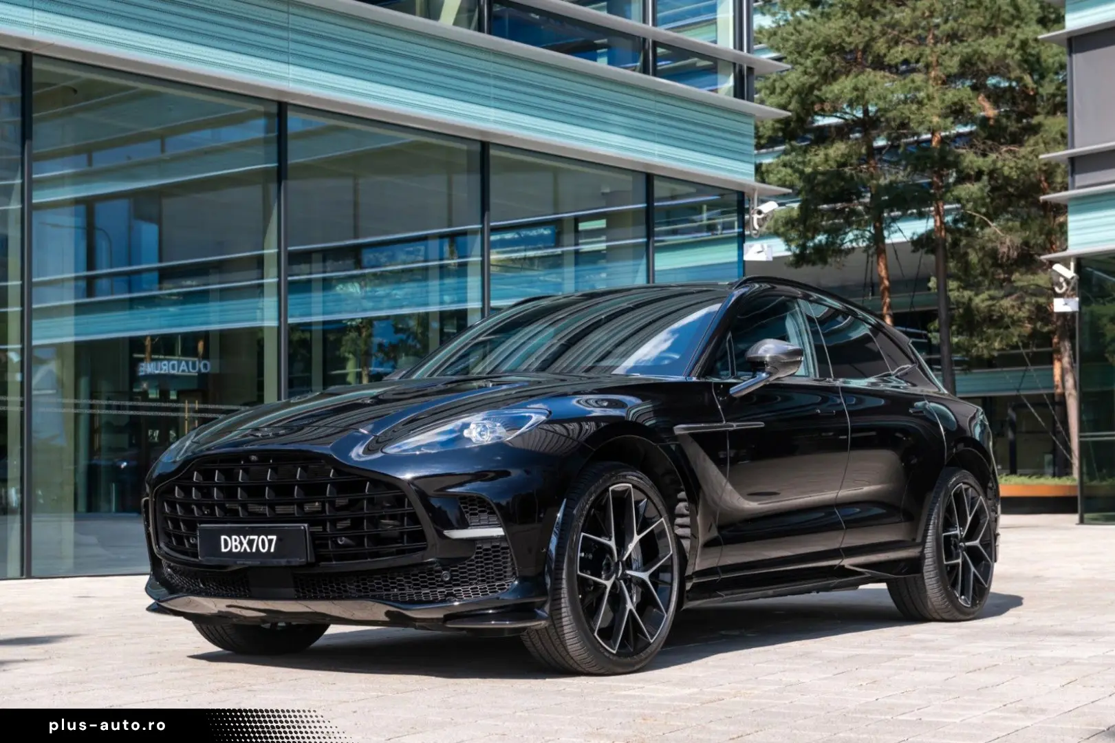 Aston Martin Dbx