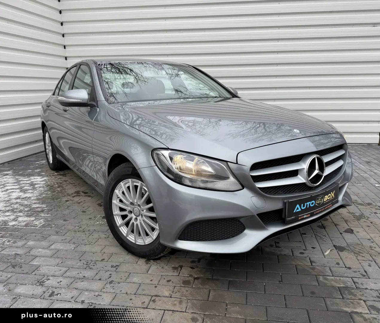 Mercedes-Benz C 220