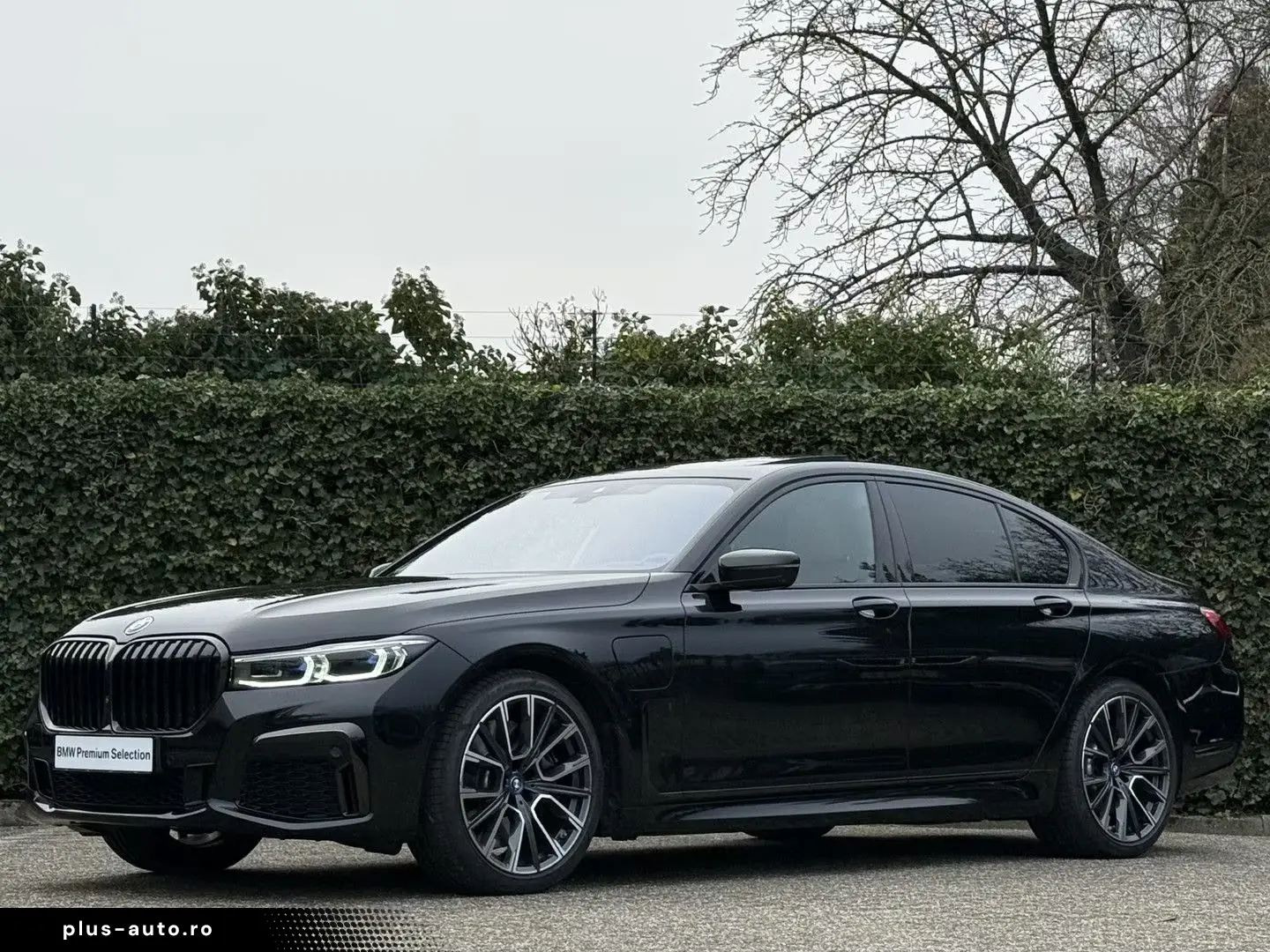 BMW 745