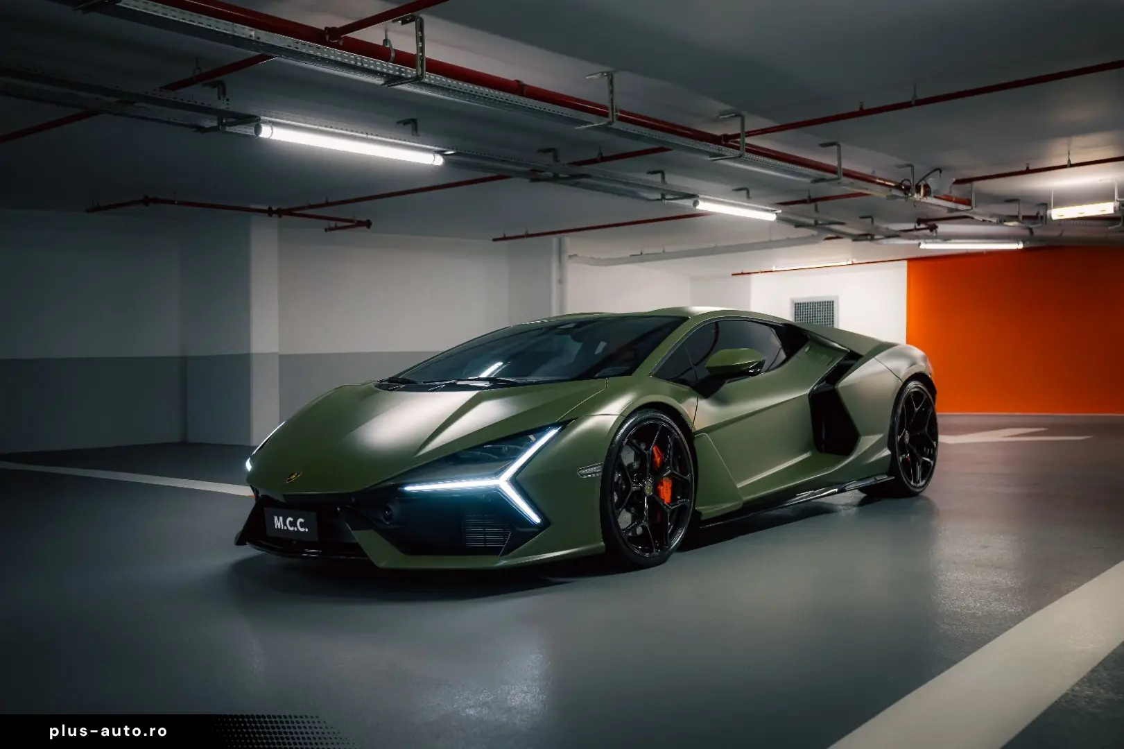 Lamborghini Revuelto