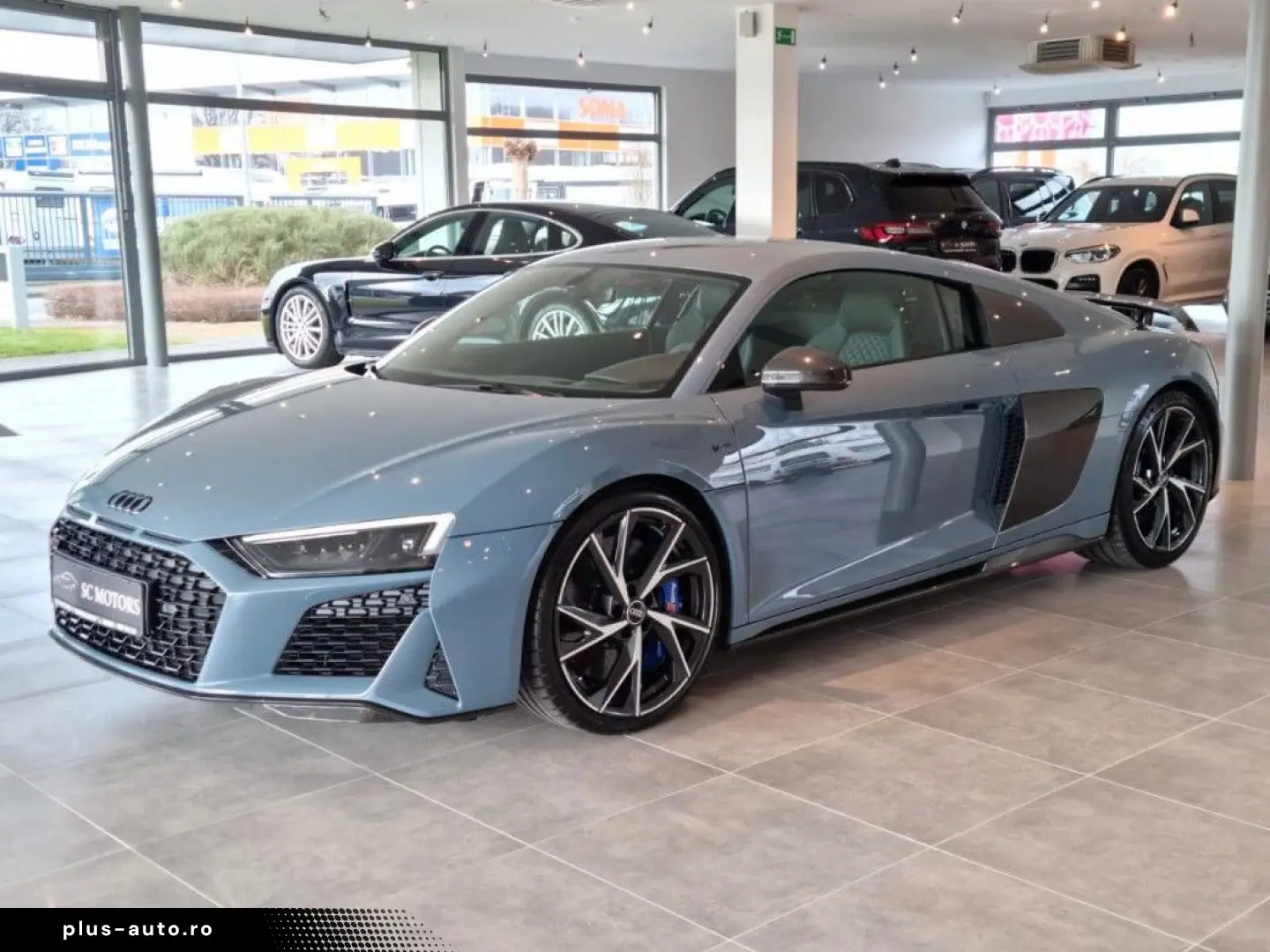 Audi R8