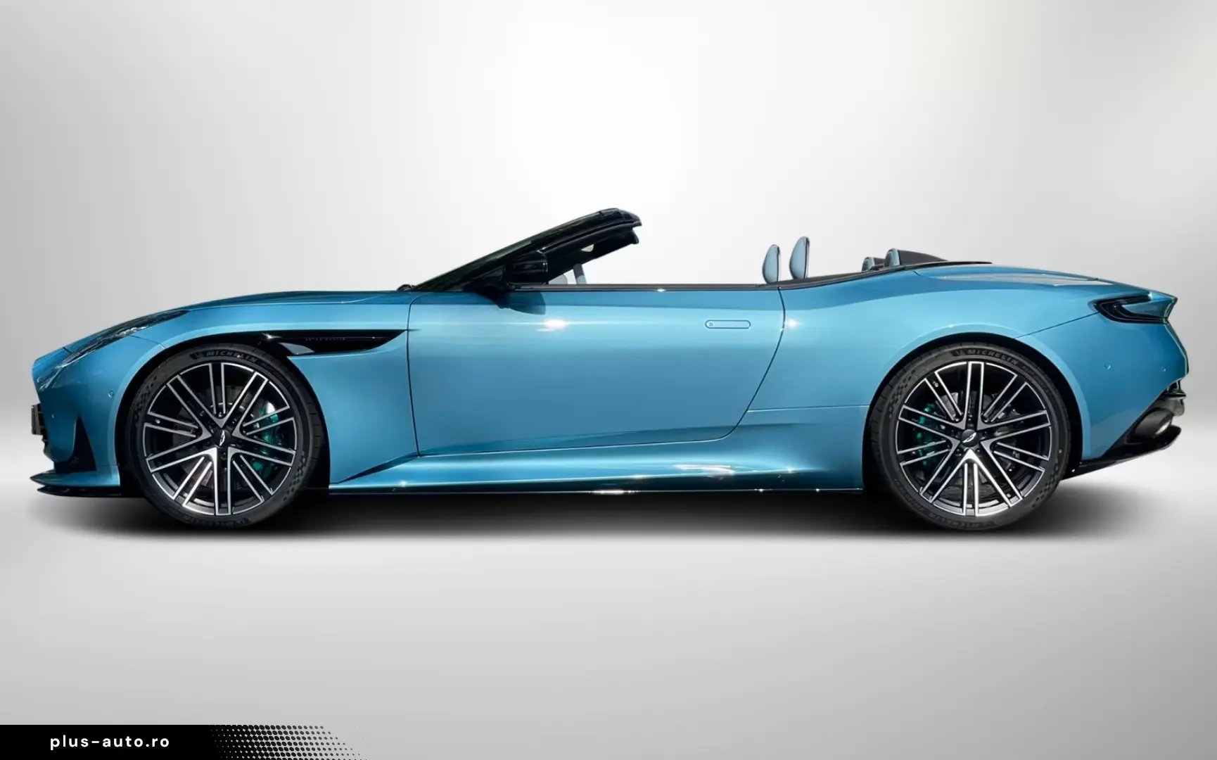 Aston Martin Db12