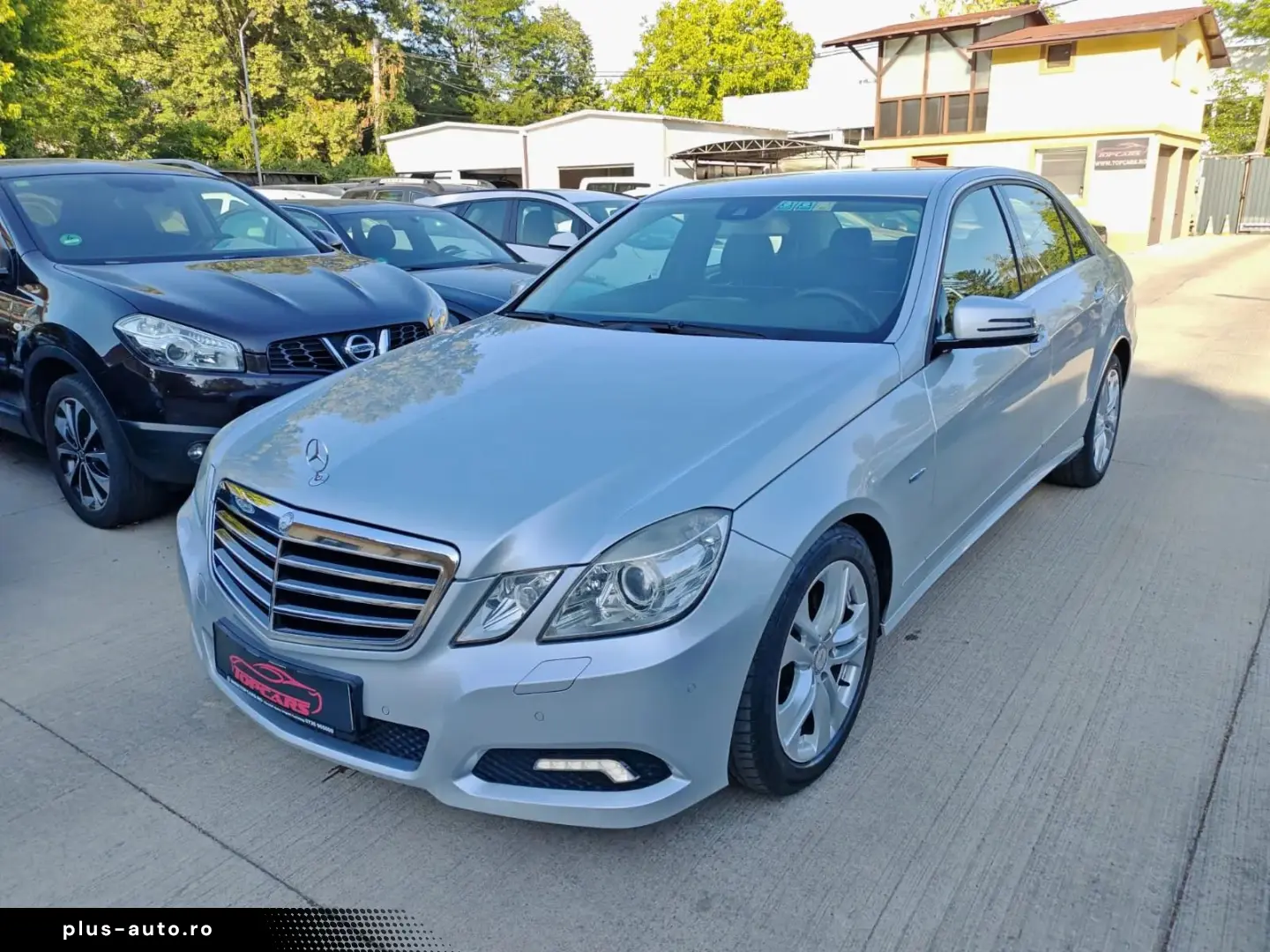 Mercedes-Benz E 200