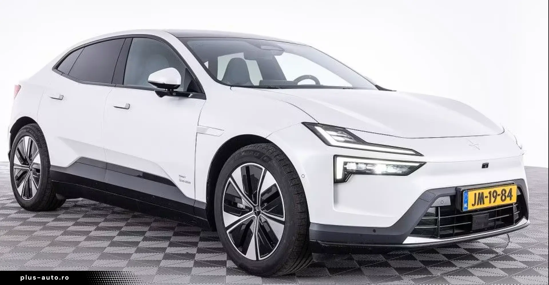 Polestar 4