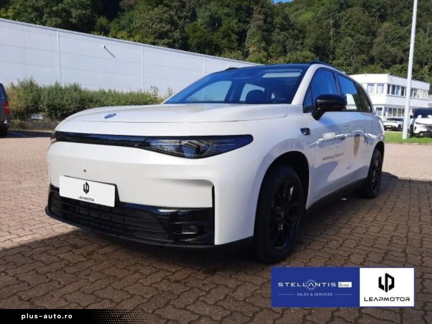 Leapmotor C10