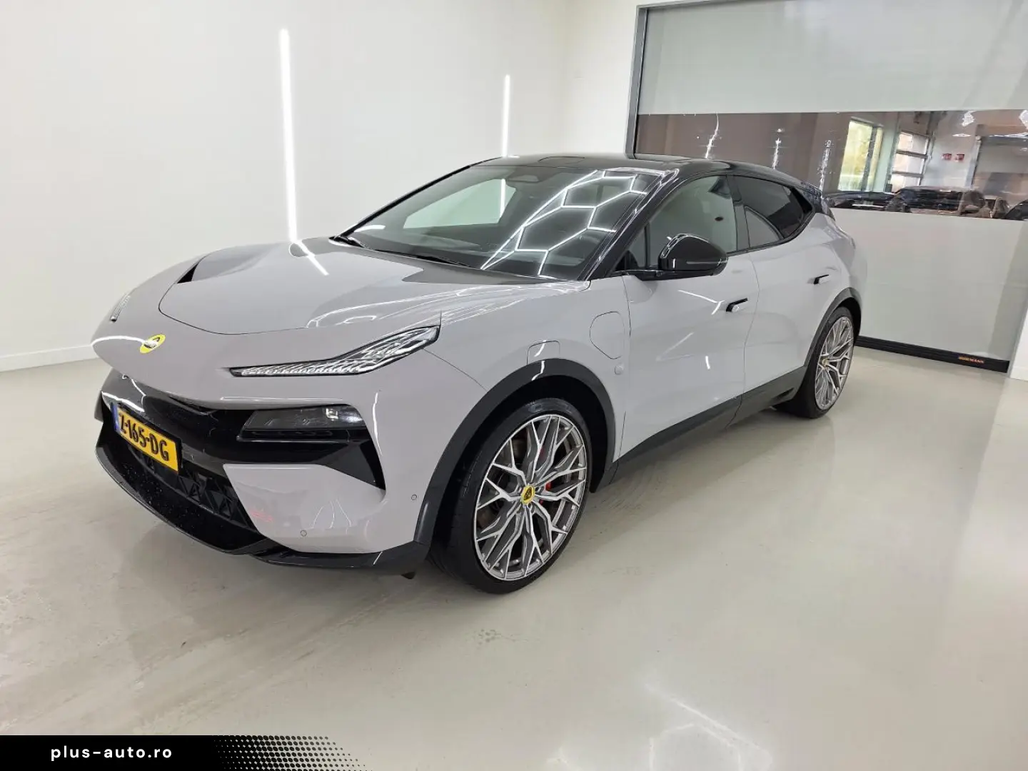 Lotus Eletre