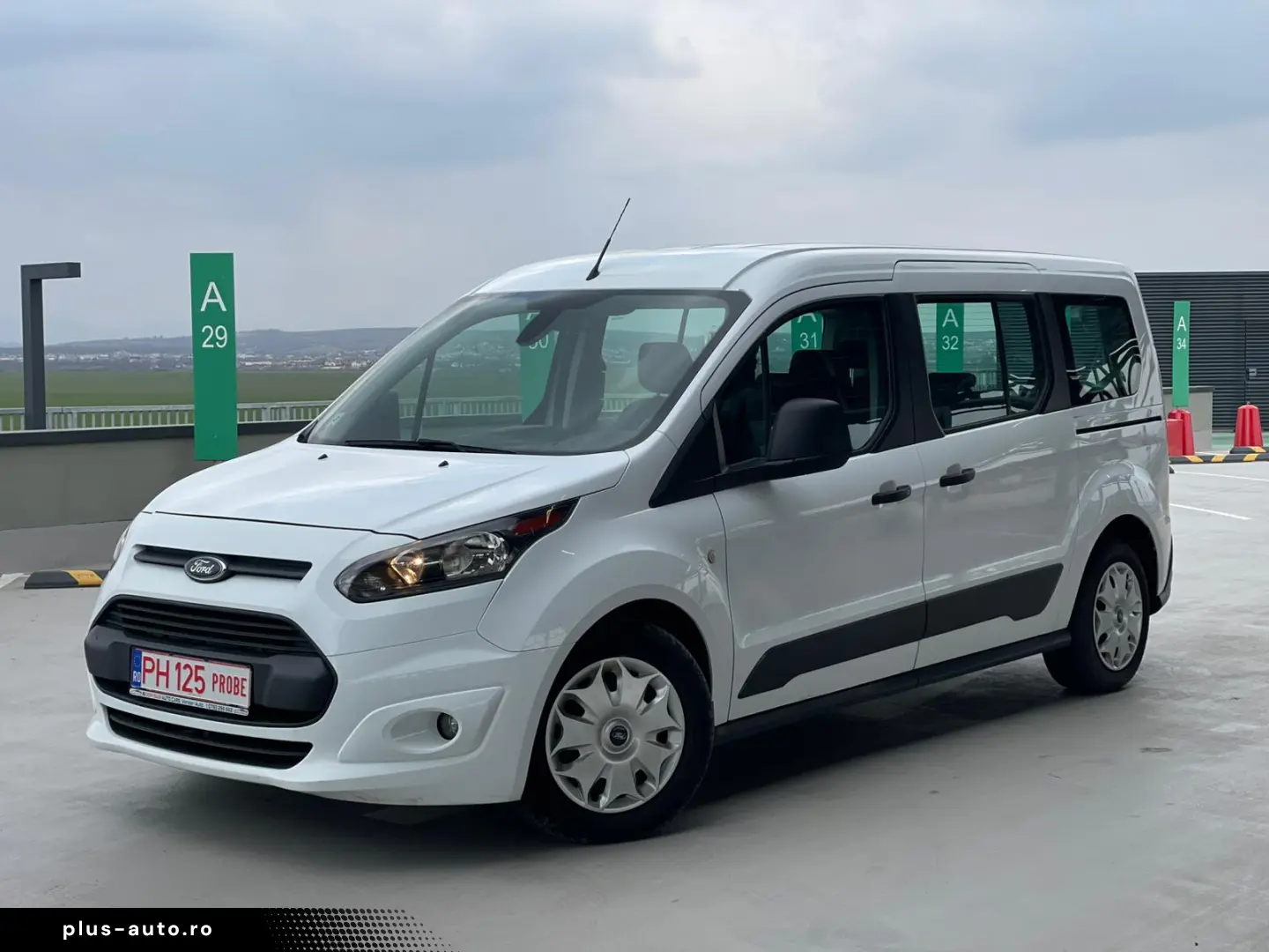 Ford Grand Tourneo