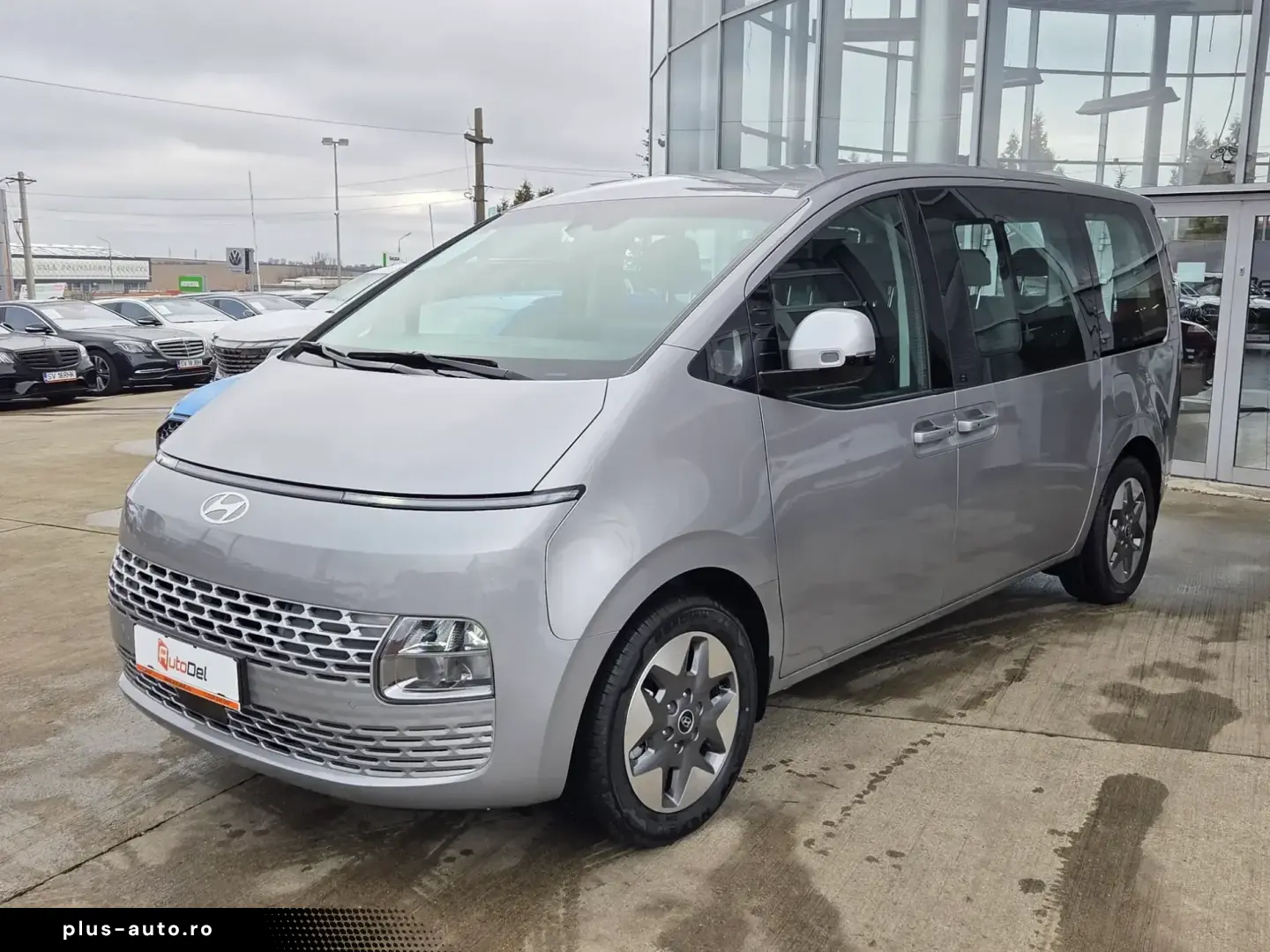 Hyundai Staria