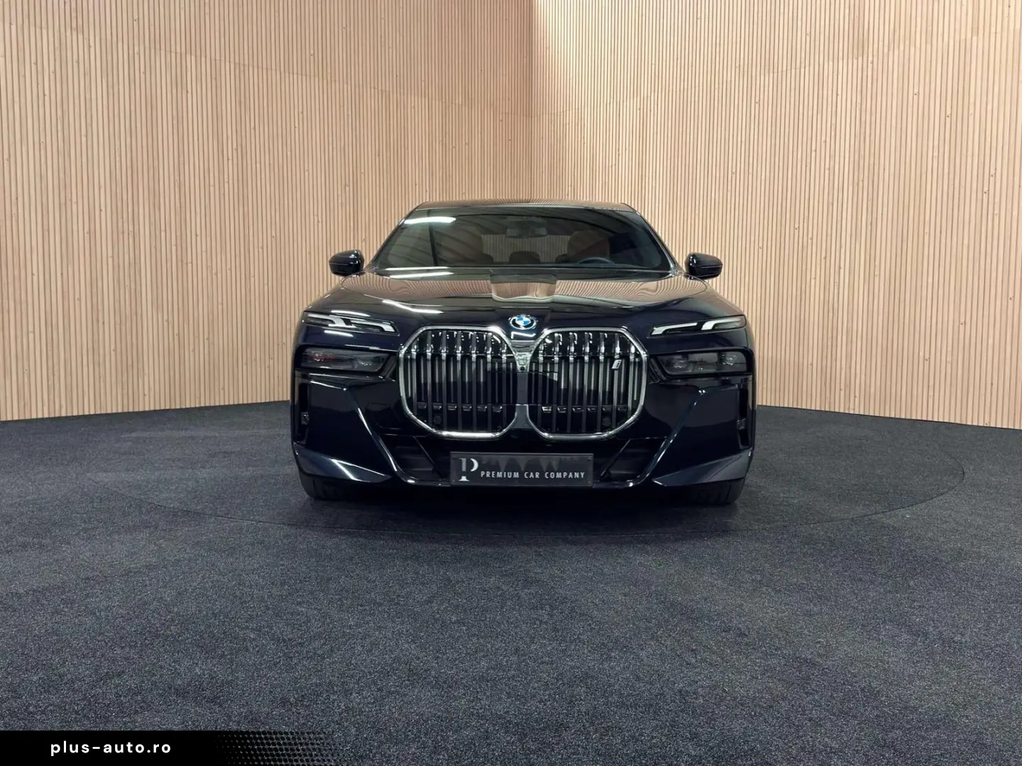 BMW I7