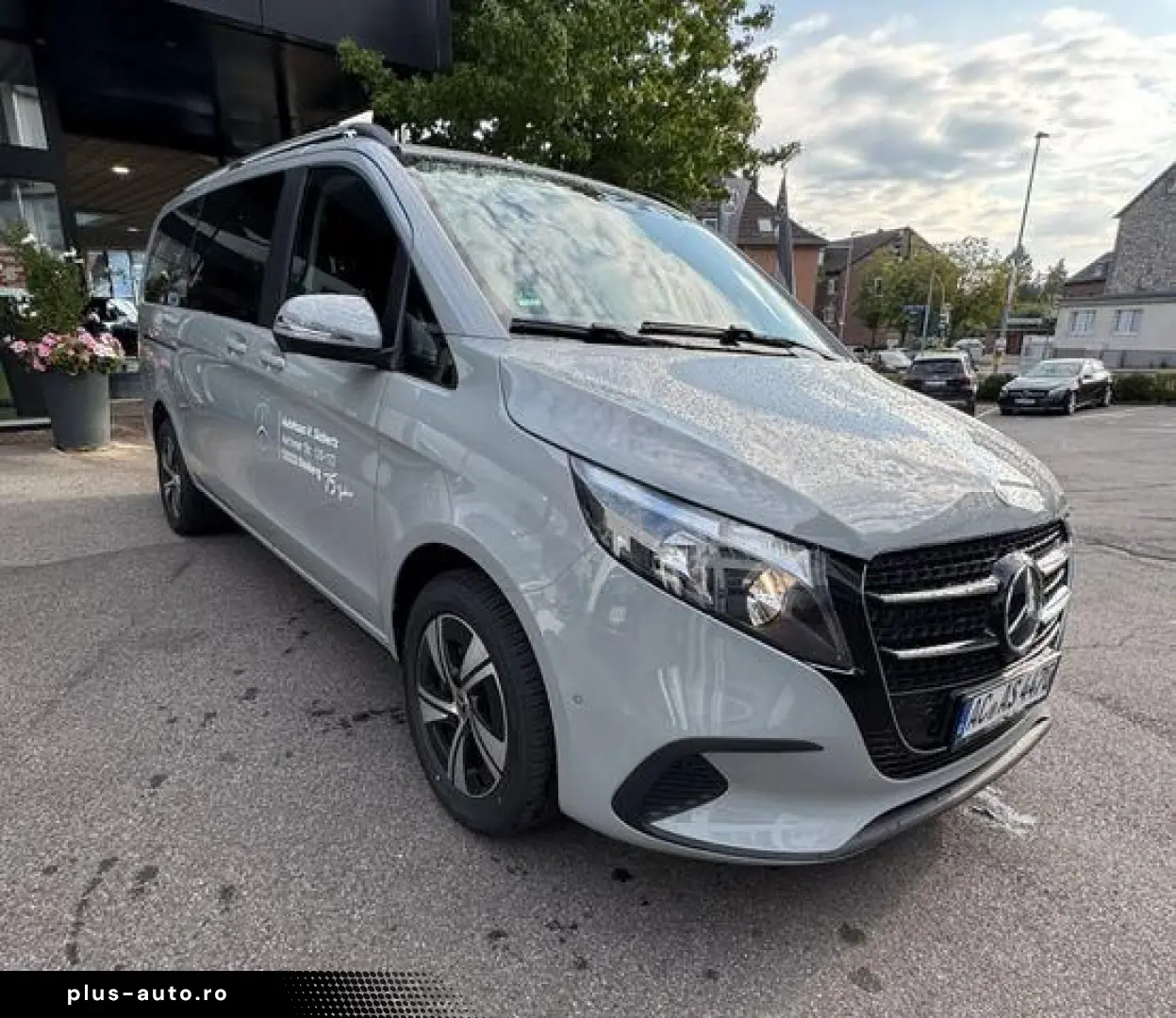 Mercedes-Benz V 250