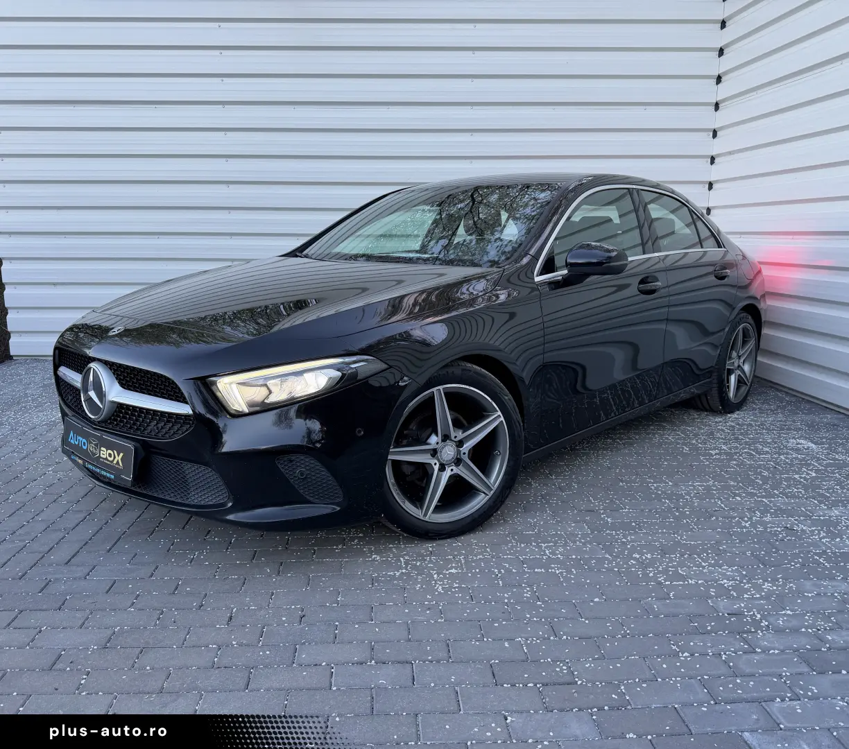 Mercedes-Benz A 180