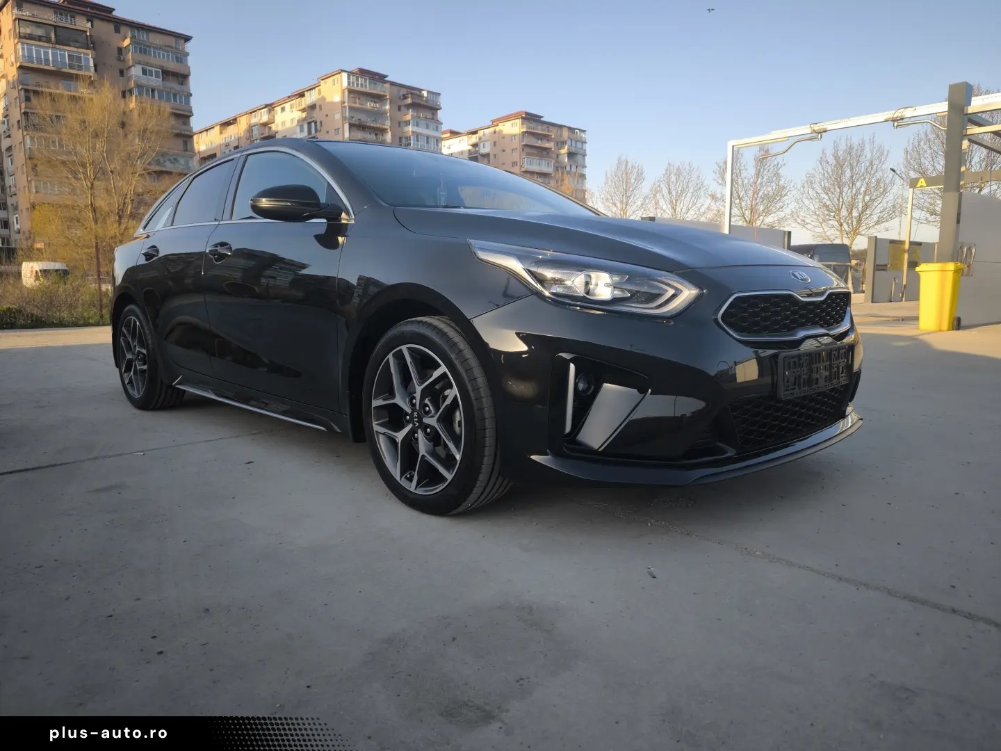 Kia Pro Cee'd / Proceed
