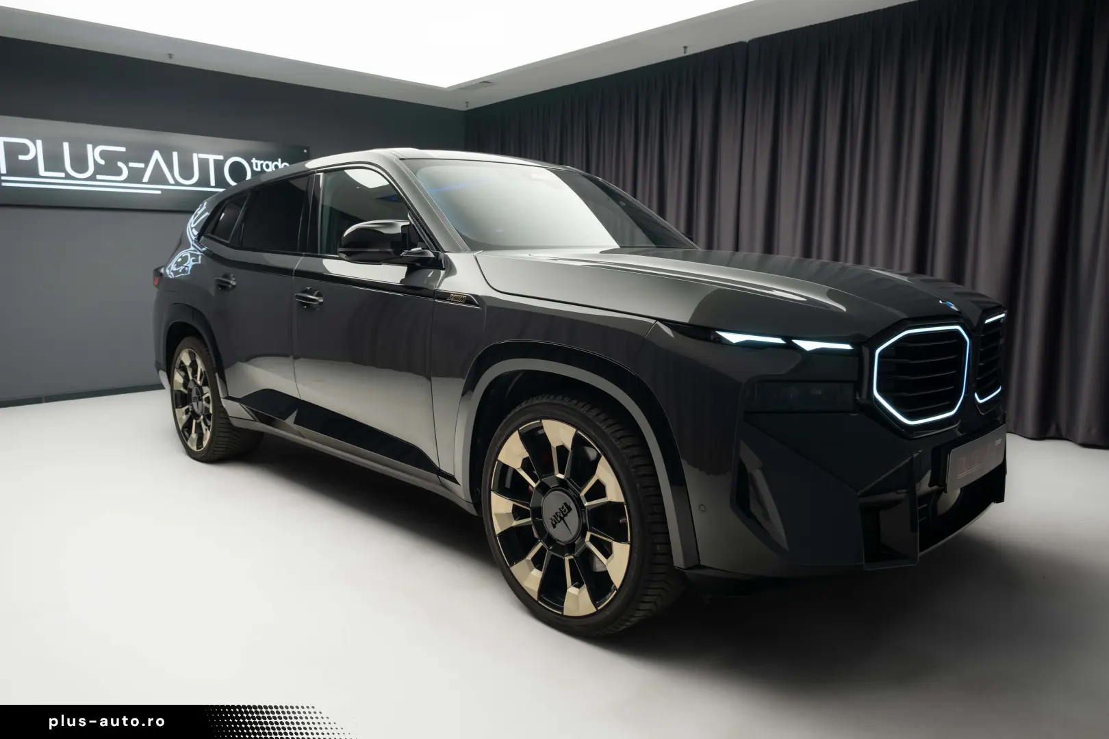 BMW Xm