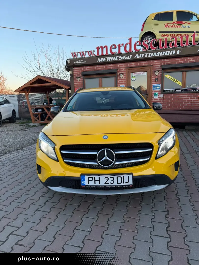 Mercedes-Benz 220